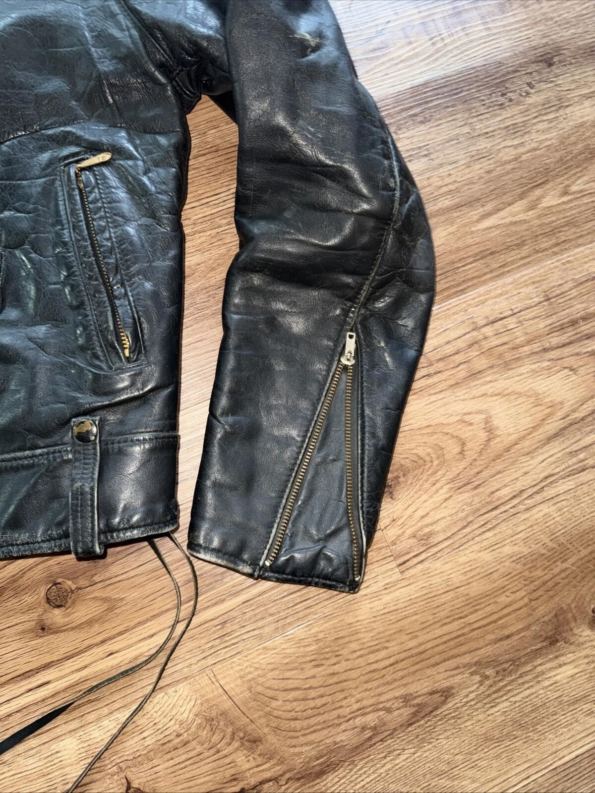 Other 1980’ VINTAGE Berman’s Black Leather Biker Jacket Men’s s 42 Size US M / EU 48-50 / 2 - 2 Thumbnail