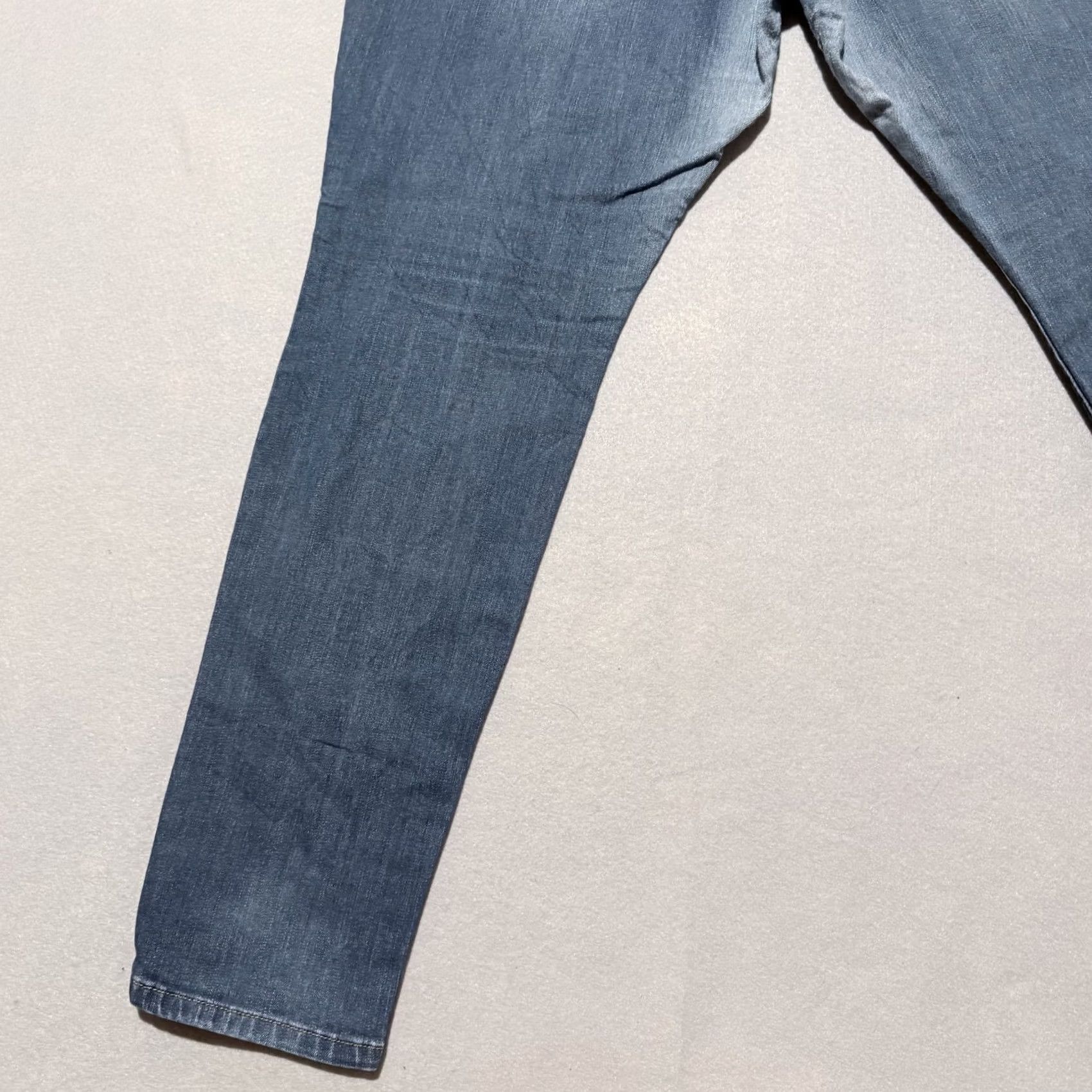 Gloria Vanderbilt Gloria Vanderbilt Jeans Women's Slimming All Around Denim Skinny Zip Fly 16 Blue Jeans Women 16 Slimming City Preppy Classic Mens Girls Size 38" / US 16 / IT 52 - 7 Thumbnail