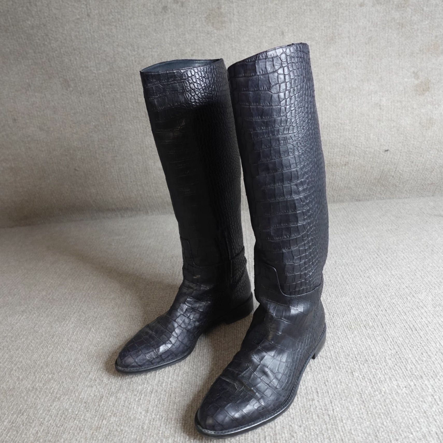 Stuart Weitzman Stuart Weitzman Boots 7.5 Black Crocodile Embossed Equestrian Women Boots Size US 8 / IT 38 - 2 Thumbnail