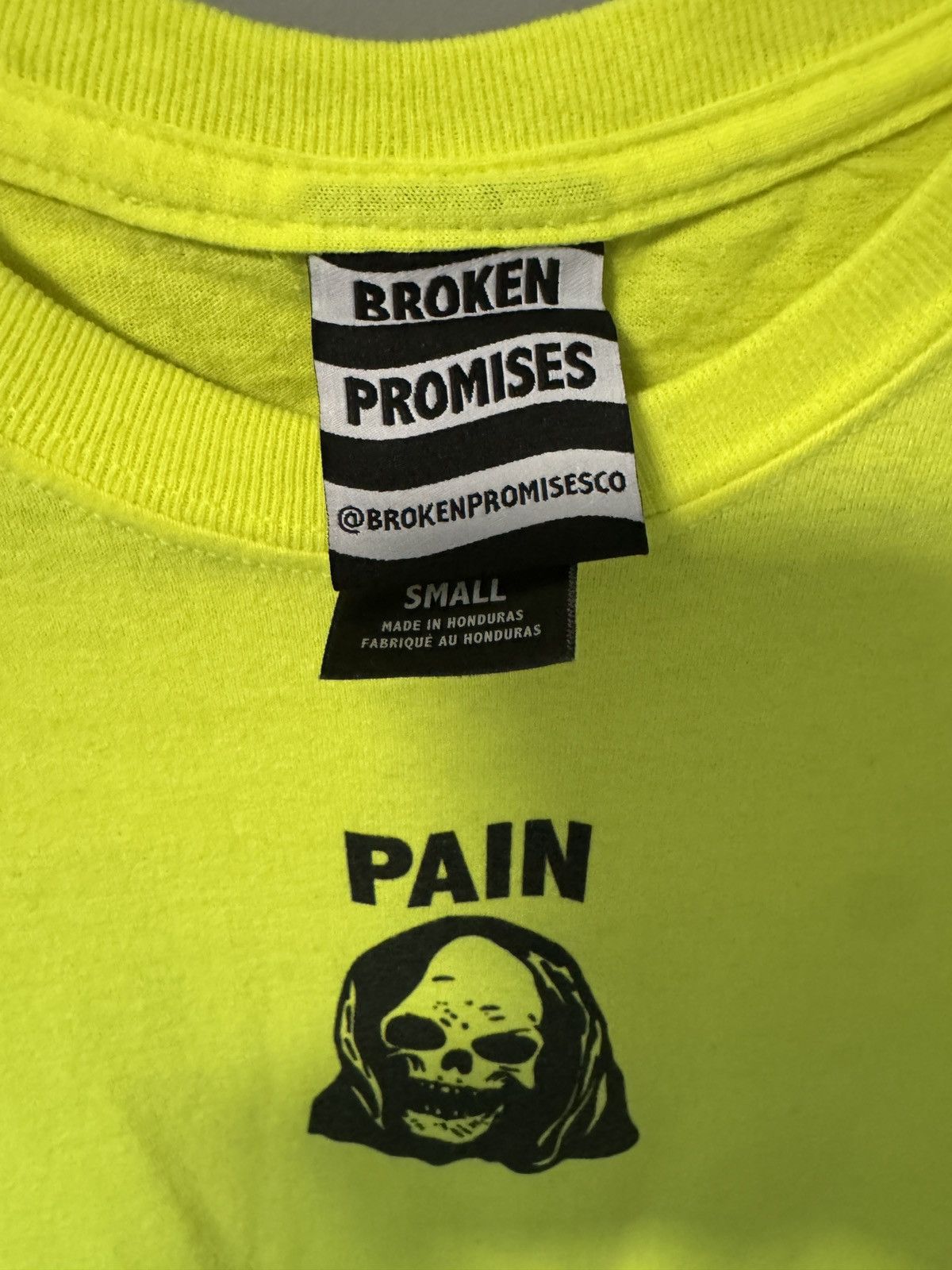 Broken Promises Co. Neon green Broken Promises tee sz S Size US S / EU 44-46 / 1 - 3 Thumbnail