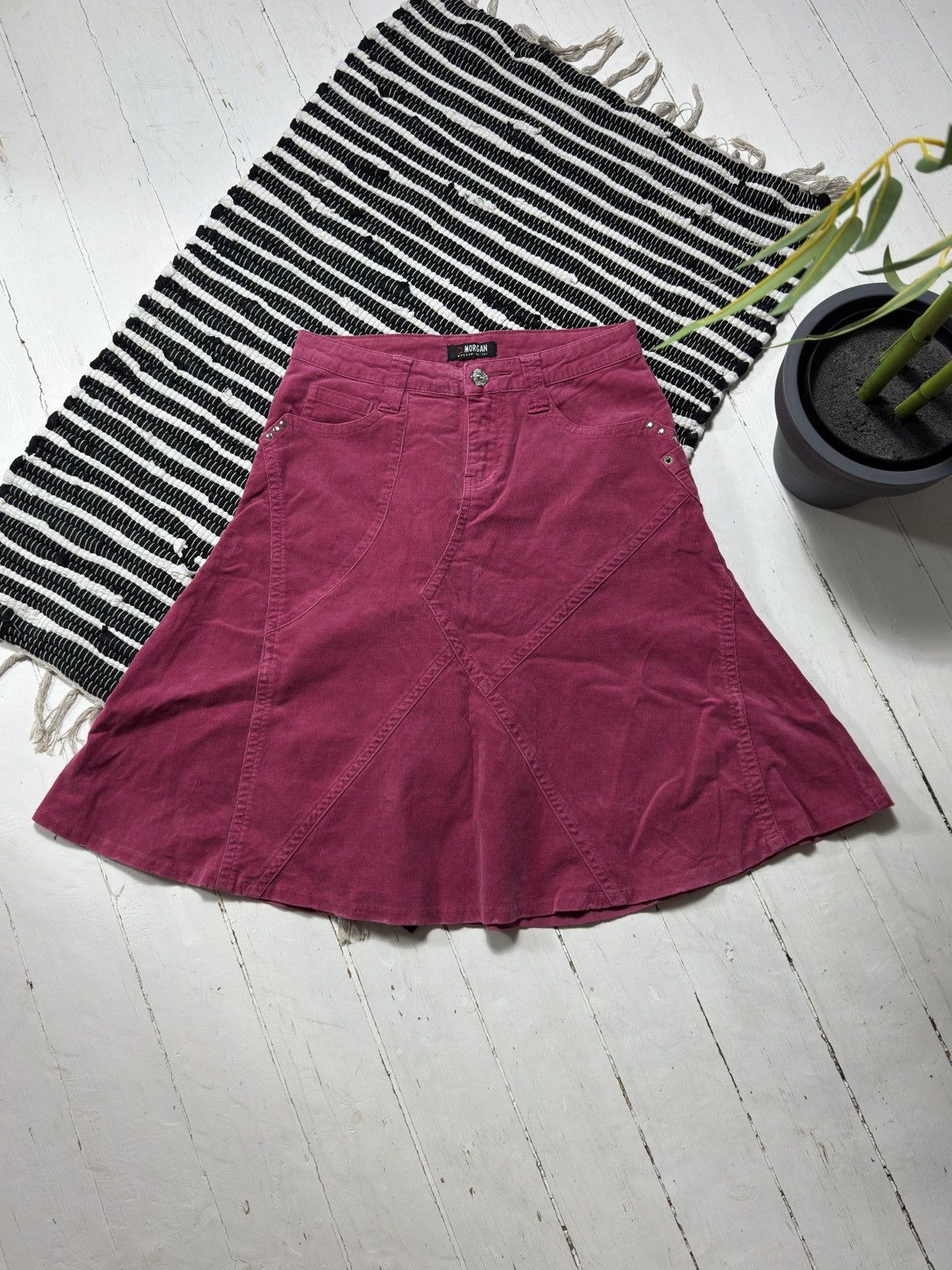 Morgan Homme VINTAGE MORGAN DE TOI VELVET MIDI SKIRT Size 32" / US 10 / IT 46 - 1 Thumbnail
