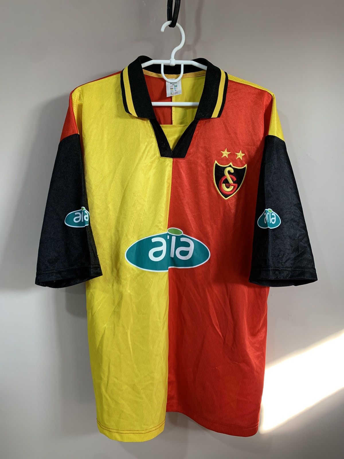 Vintage Galatasaray Home Football Shirt Vintage Soccer Jersey Sz XL Size US XL / EU 56 / 4 - 1 Thumbnail