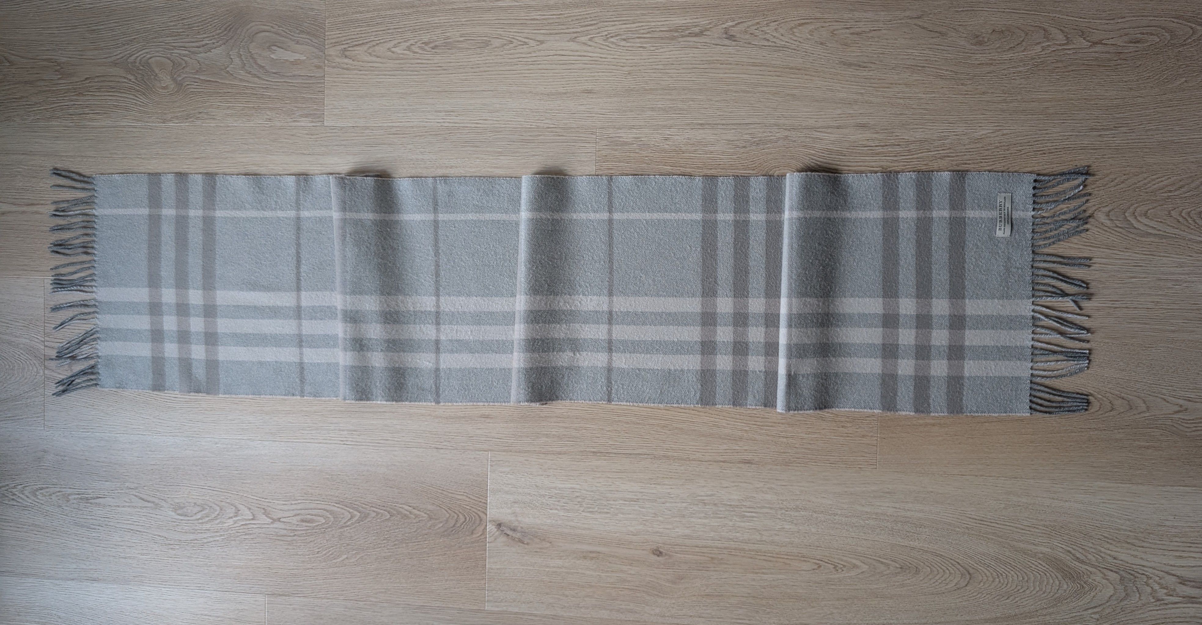 Burberry Burberry Nova Check 100% CASHMERE Scarf Scotland Size ONE SIZE - 5 Thumbnail