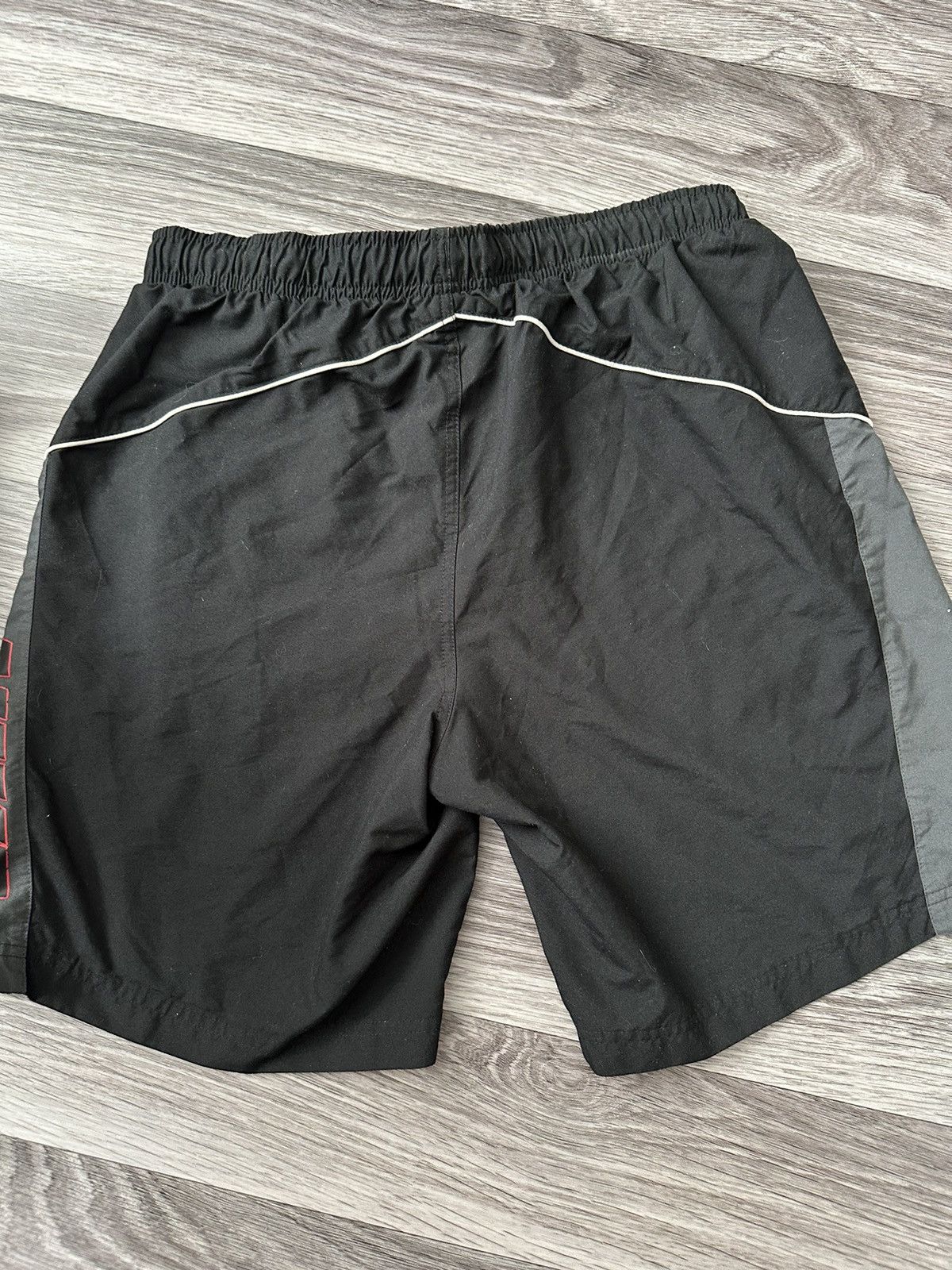 Other Vintage Nike Streetwear y2k track shorts big logo nike nsw Size US 32 / EU 48 - 4 Thumbnail