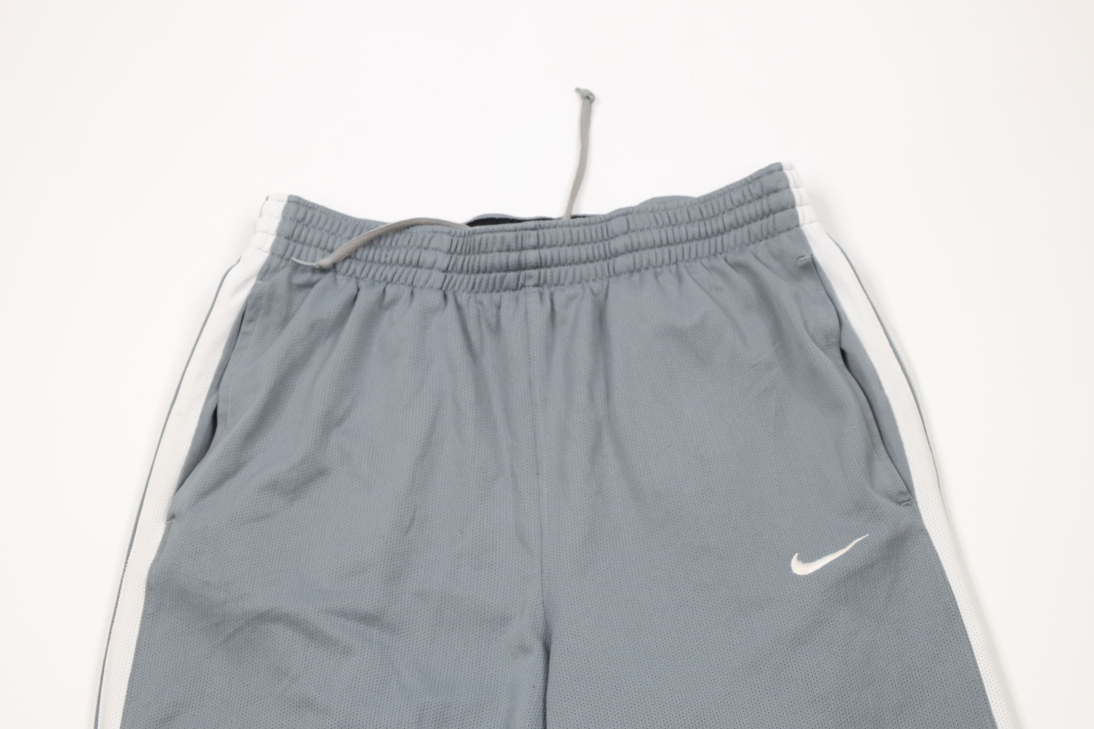 Nike × Vintage Vintage Nike Basketball Mini Swoosh Wide Leg Pants Gray Size US 34 / EU 50 - 2 Thumbnail