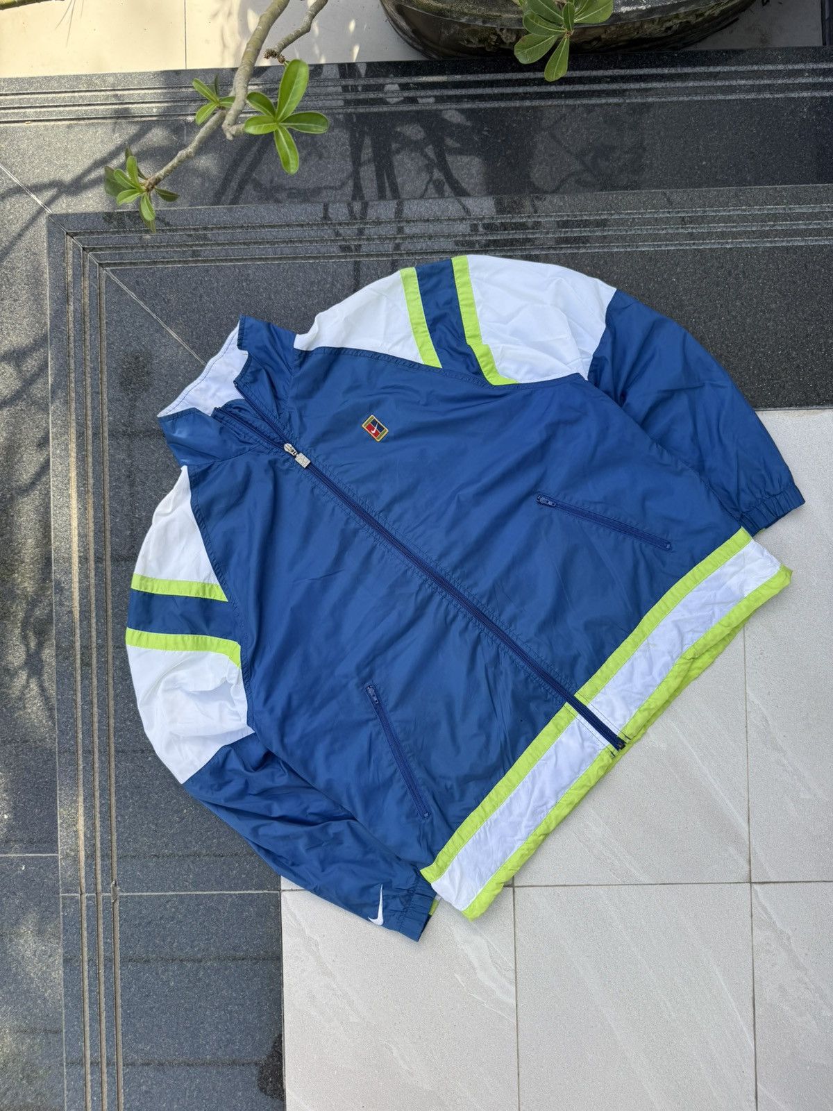 Nike 90’s NIKE COURT RARE SWOOSH Y2K RETRO MULTILOGO NYLON JACKET Size US L / EU 52-54 / 3 - 1 Thumbnail