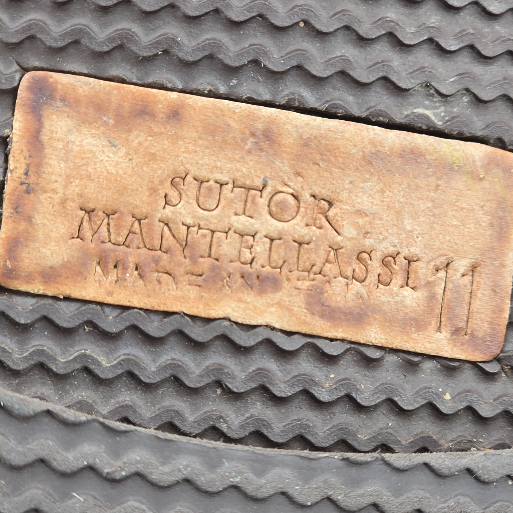 Sutor Mantellassi $500 Sutor Mantellassi Italian Mens 11 Brown Suede Leather Size US 11 / EU 44 - 8 Thumbnail