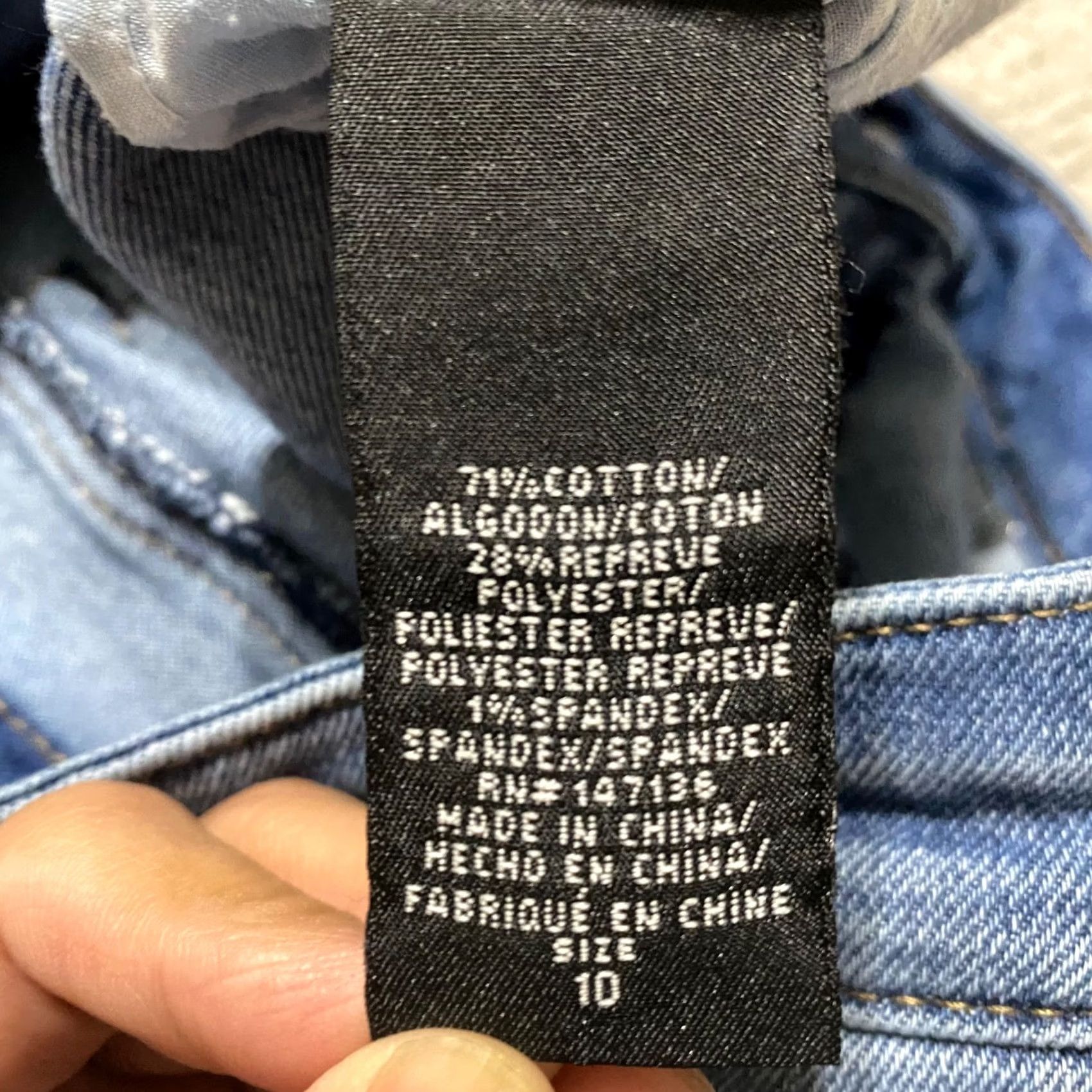 Vintage 1822 Denim Jeans Womens 10 Blue Medium Wash Distressed Tapered Mid Rise 25in Inseam Regular Size 10 Size 32" / US 10 / IT 46 - 4 Thumbnail