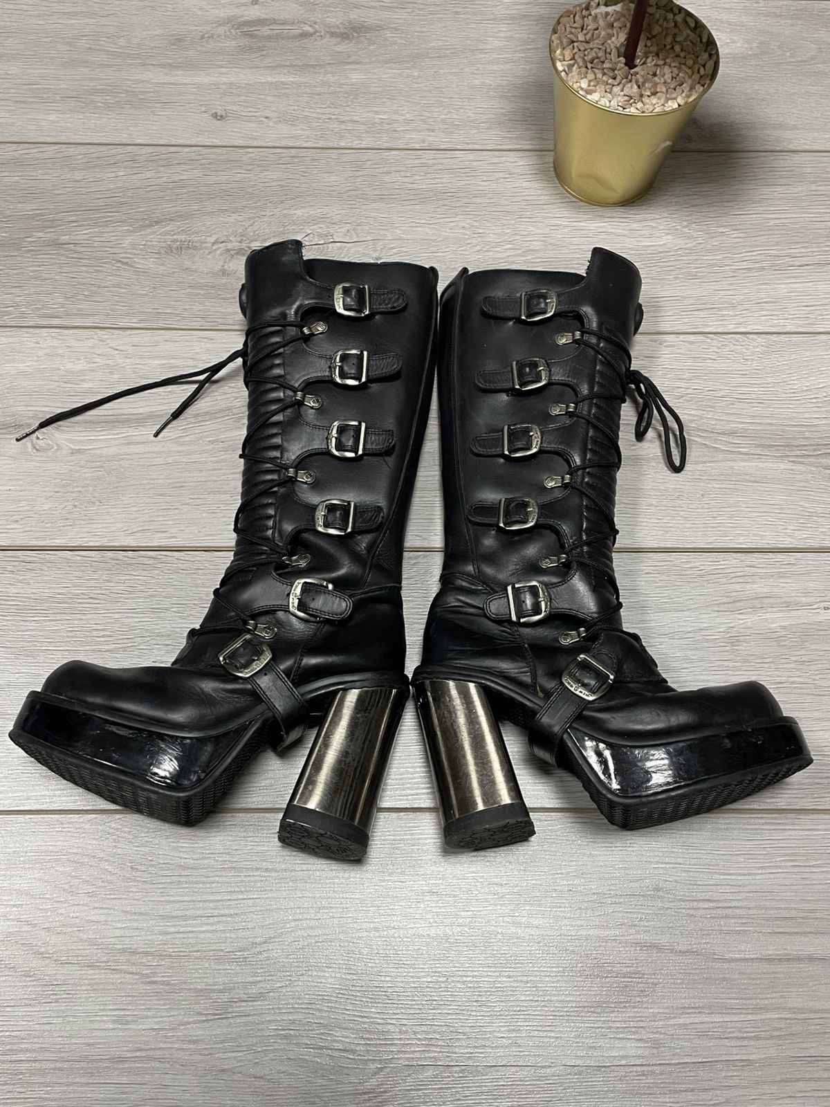 New Rock New Rock leather high boots reactor metallic heels Size US 6 / IT 36 - 15 Thumbnail