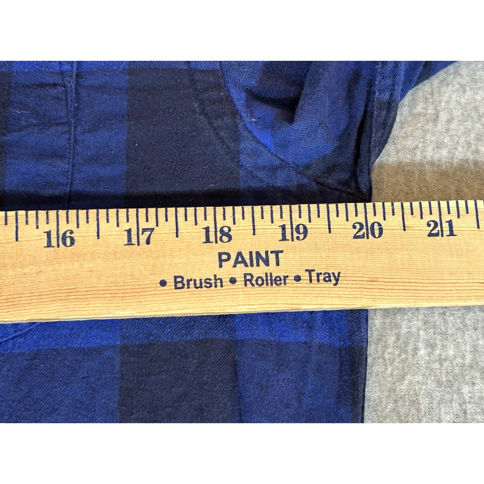 UNTUCKit UNTUCKit Shirt Mens Small Blue Buffalo Plaid Flannel Button Long Sleeve Slim Fit Size US S / EU 44-46 / 1 - 4 Thumbnail