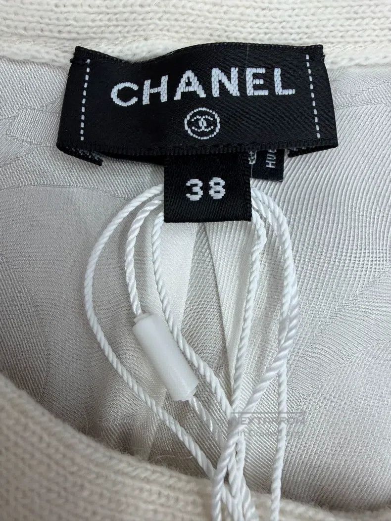Chanel Chanel Ski series beige jacket Size XS / US 0-2 / IT 36-38 - 3 Thumbnail