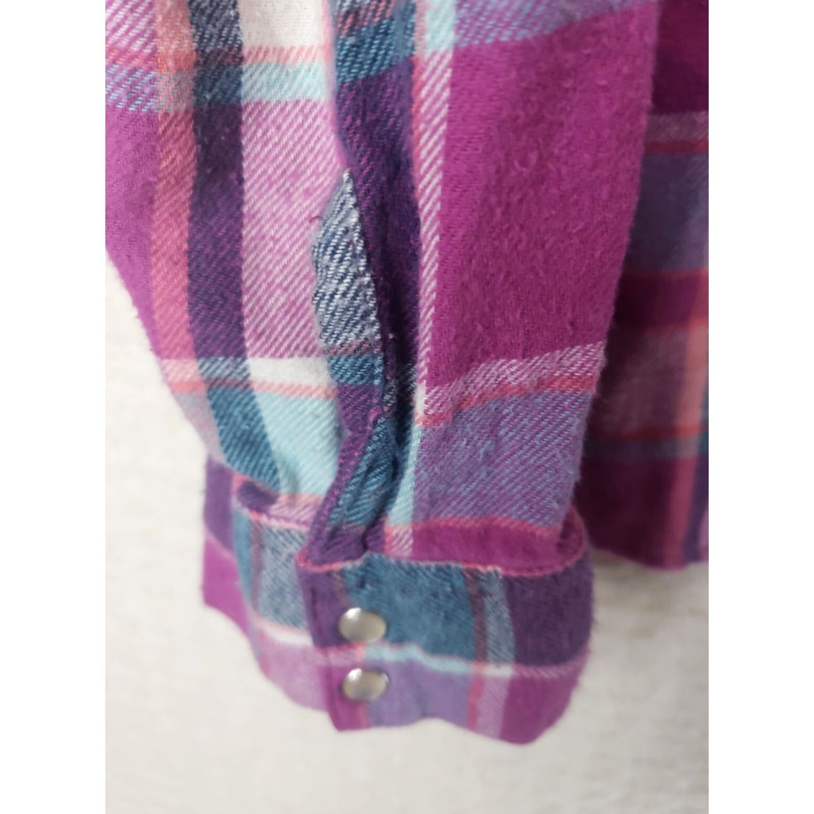 Wrangler VINTAGE Wrangler Wrancher Women's XXL Hot Pink Plaid Pearl Snap Western Shirt L/S Size XXL / US 16-18 / IT 52-54 - 7 Thumbnail
