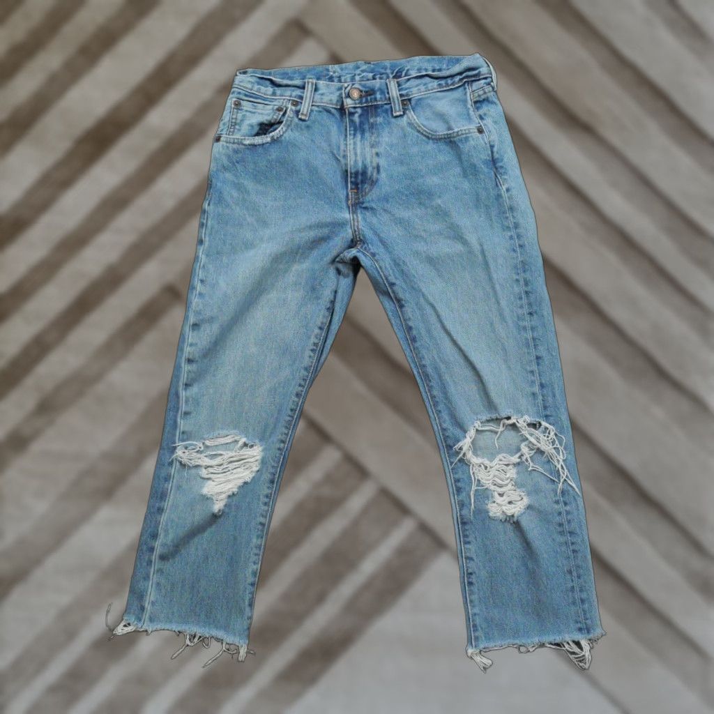 Levi's Levi's 505 Jeans Mens 28 Cropped Distressed Denim Blue 5-Pocket Regular Rise Mid Inseam 23 Jeans Shirt? Size US 30 / EU 46 - 1 Thumbnail