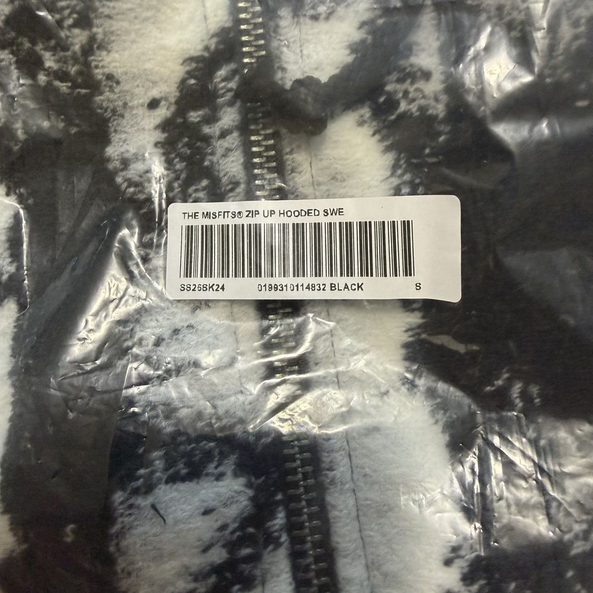 Misfits × Supreme Supreme x Misfits Zip Sweater Brand New SS26 Size US S / EU 44-46 / 1 - 10 Thumbnail
