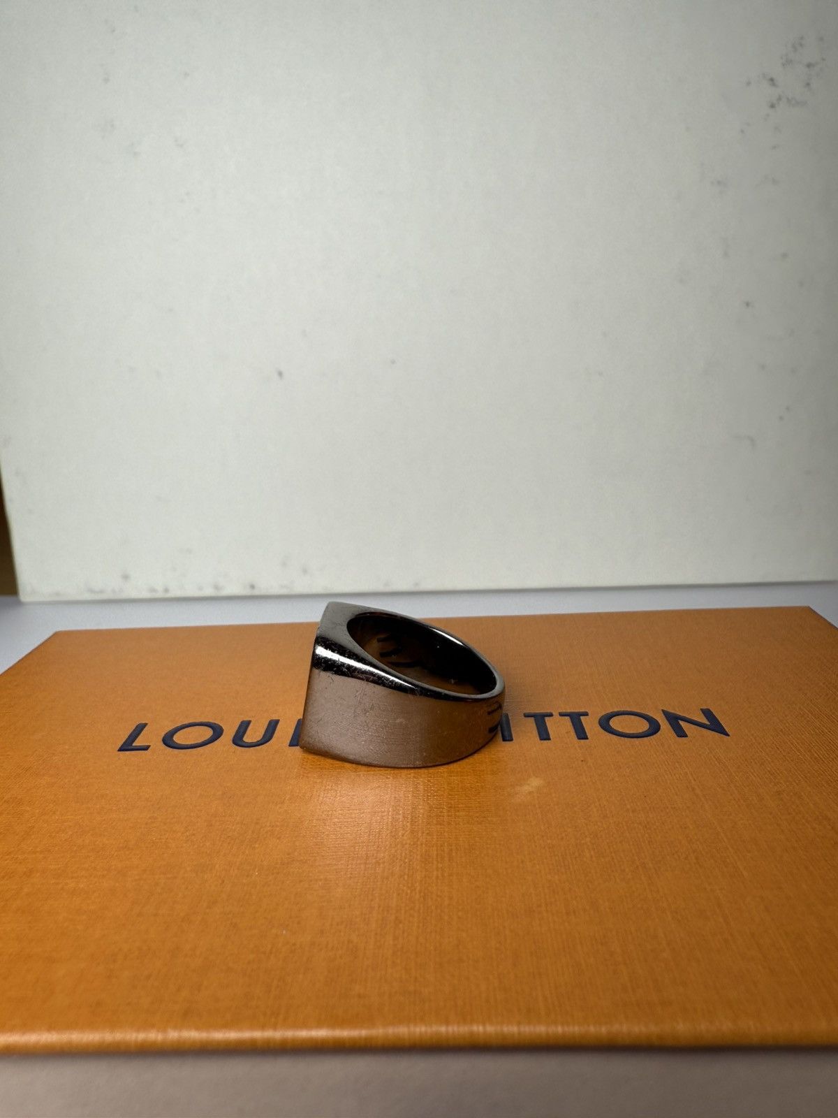 Louis Vuitton Louis Vuitton Signet Ring Size ONE SIZE - 3 Thumbnail