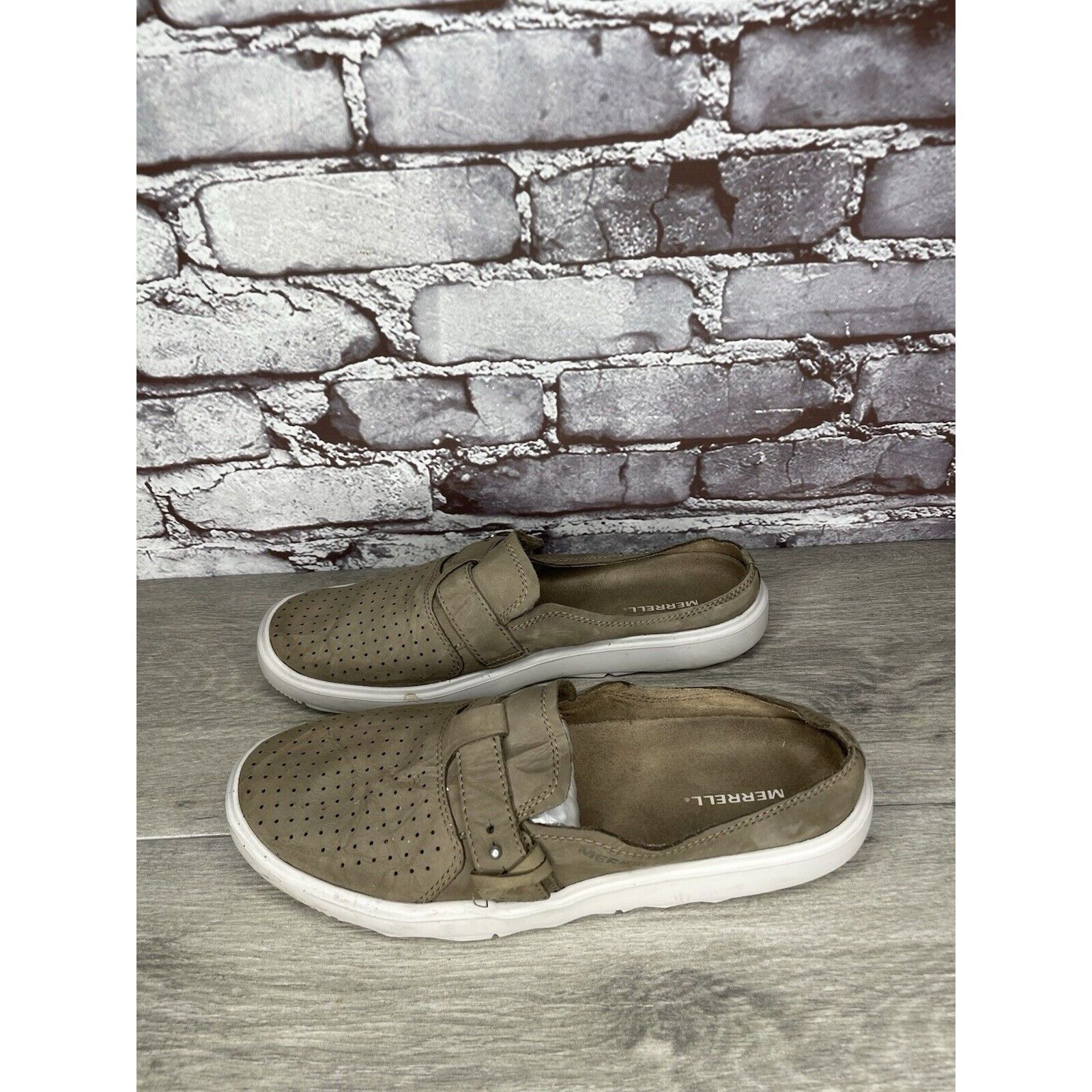 Merrell Merrell Perforated Gray Nubuck Around Town City Slip On Shoe Size US 9.5 / IT 39.5 - 10 Thumbnail