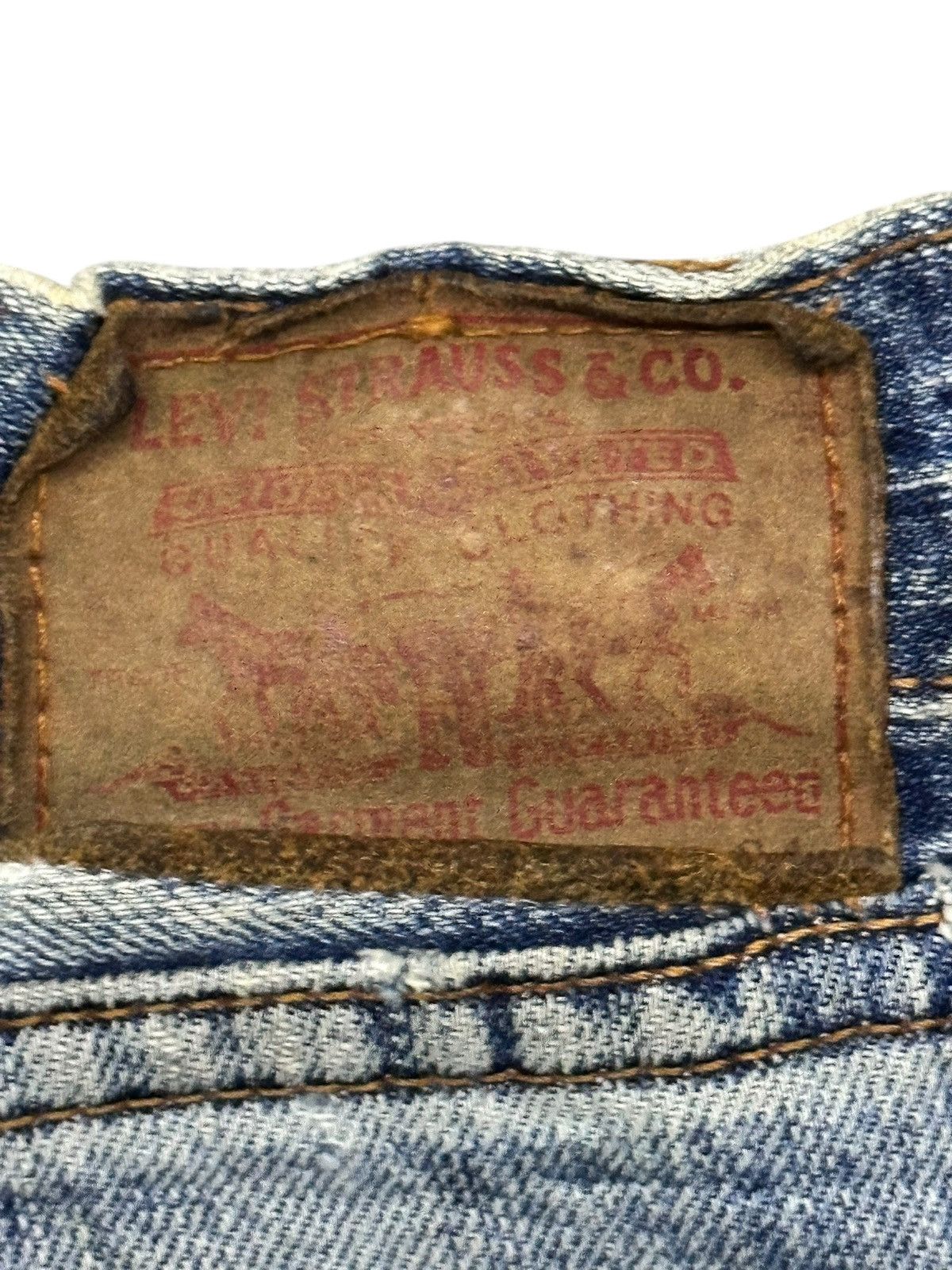 Levi's Vintage Levi’s 502 Distressed Straight Fit Denim Faded Wash Size US 36 / EU 52 - 9 Thumbnail