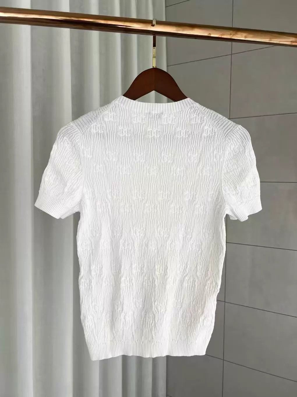 Chanel Chanel Beige Knit Short-Sleeve Top Size 40 Size M / US 6-8 / IT 42-44 - 2 Thumbnail