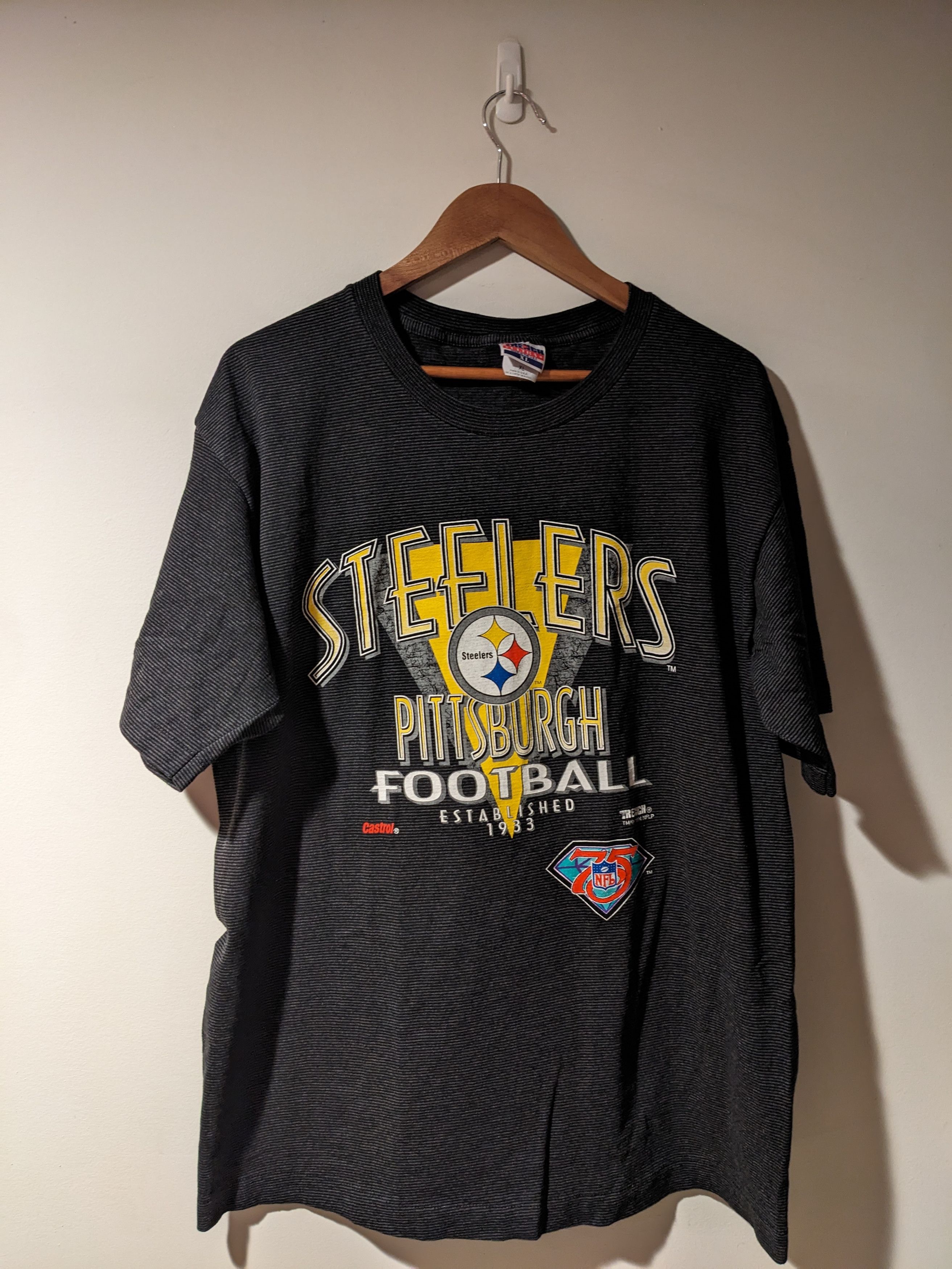 NFL Vintage 1994 Pittsburgh Steelers NFL Football Trench T-Shirt Size US XL / EU 56 / 4 - 1 Thumbnail