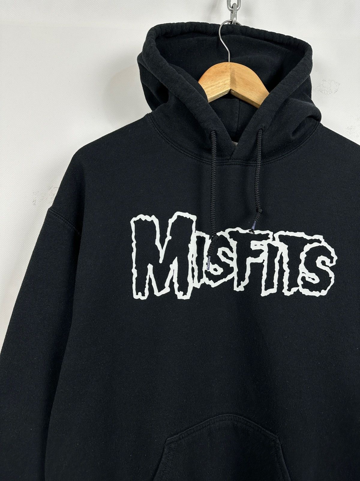 Band Tees 2016 Misfits Crimson Ghost Punk Rock Band Hoodie Size US M / EU 48-50 / 2 - 10 Thumbnail