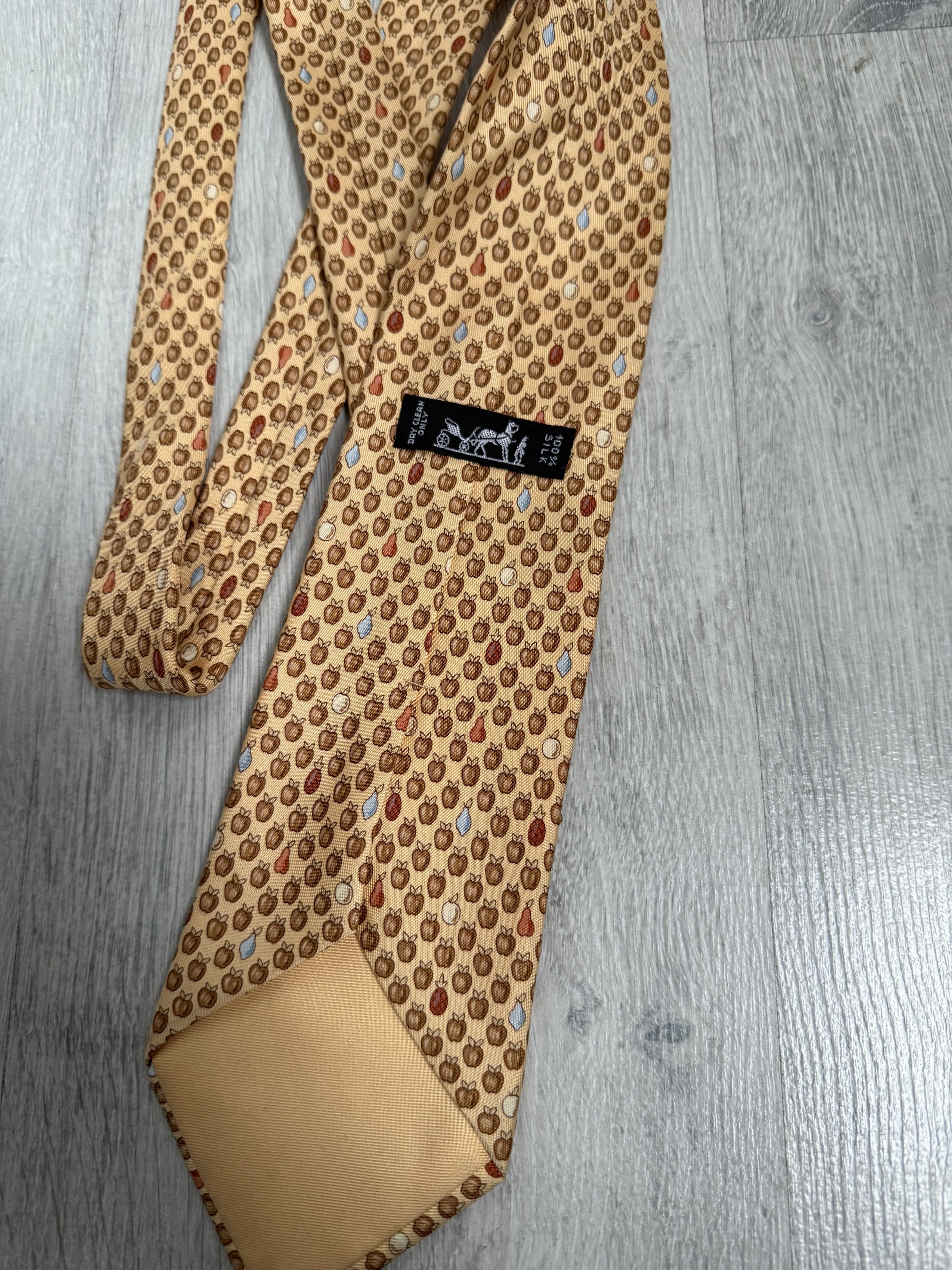 Hermes Hermes fruits monogram yellow tie Size ONE SIZE - 2 Thumbnail