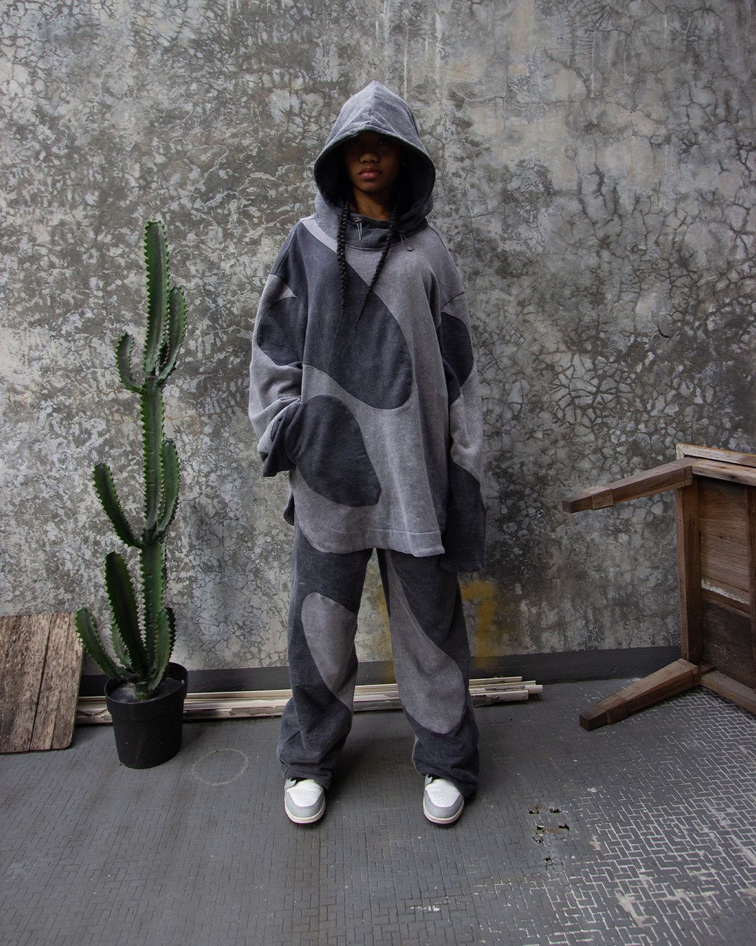 Designer × Handmade DIAMOND STONE HOODIE Size US L / EU 52-54 / 3 - 5 Thumbnail