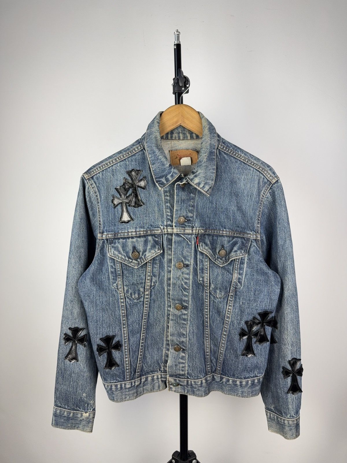 Levi's Vintage Clothing Vintage 90s Levi’s Chrome Hearts❗️Style Cross Denim Jacket Size US XS / EU 42 / 0 - 1 Thumbnail