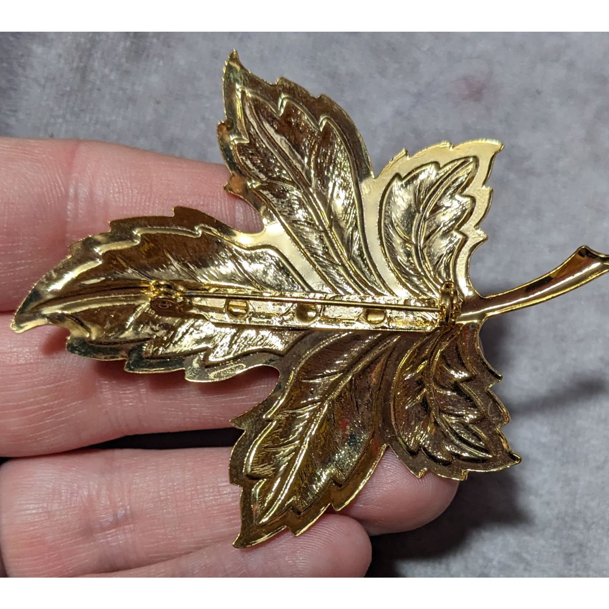 Other Gold Tone Orange Enamel Glitter Leaf Brooch Size ONE SIZE - 6 Thumbnail