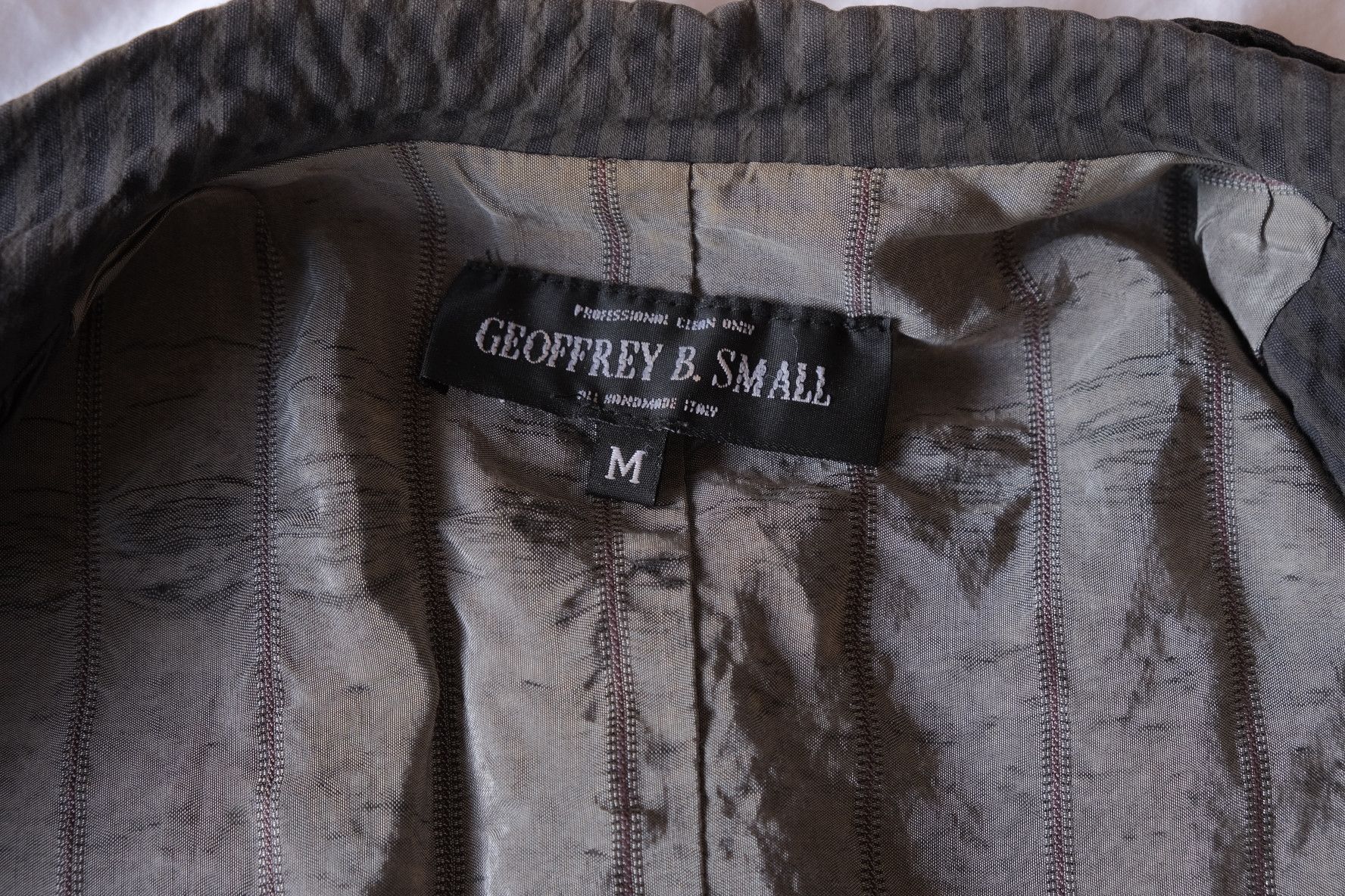 Geoffrey B. Small Geoffrey B Small 3 button peak lapel seersucker jacket Sz M Size 36R - 8 Thumbnail