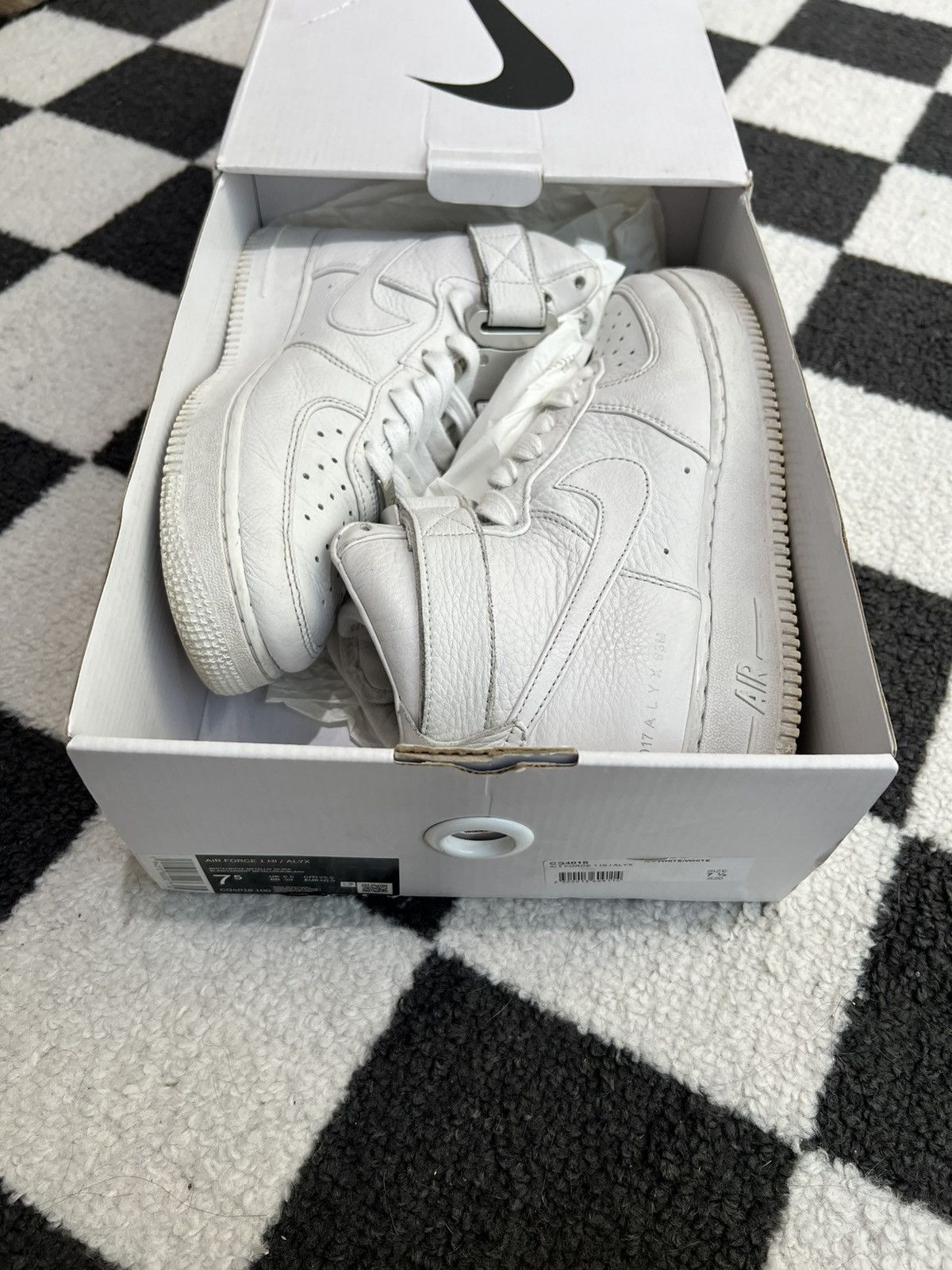 1017 ALYX 9SM × Nike Nike 1017 ALYX 9SM Air Force 1 High Triple White Size US 7.5 / EU 40-41 - 16 Thumbnail