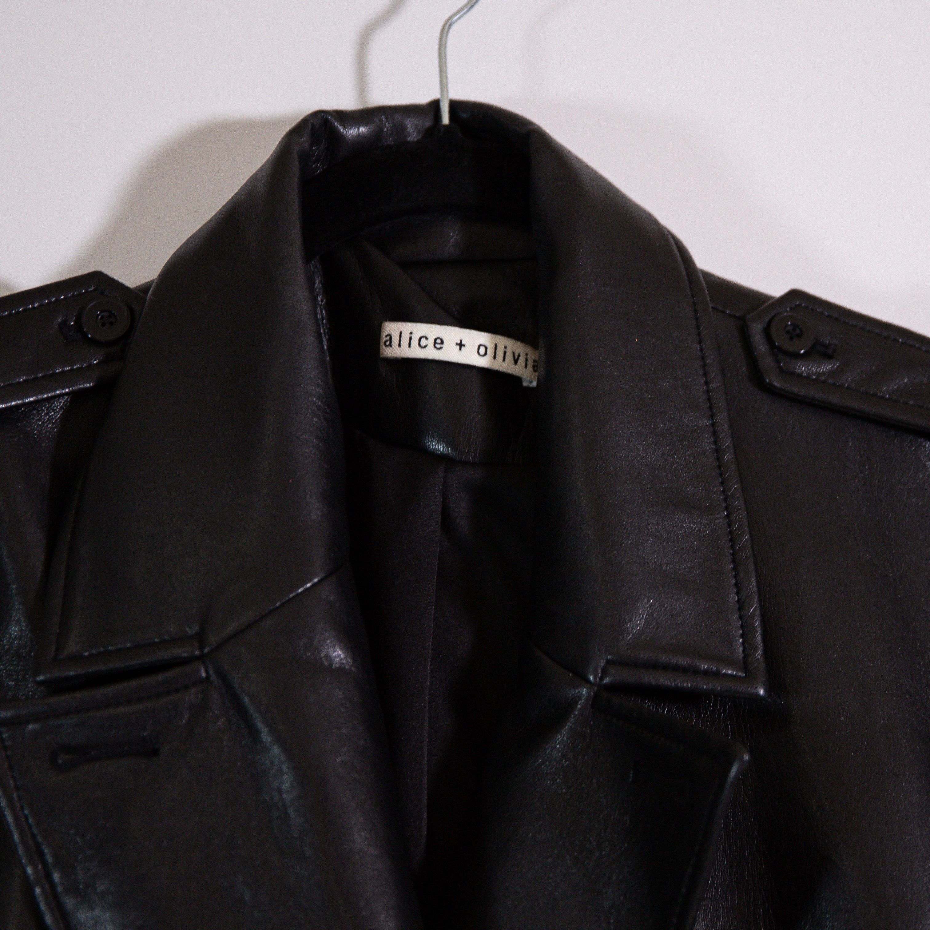 Alice + Olivia Alice And Olivia Conan Faux Vegan Leather Size S / US 4 / IT 40 - 2 Thumbnail