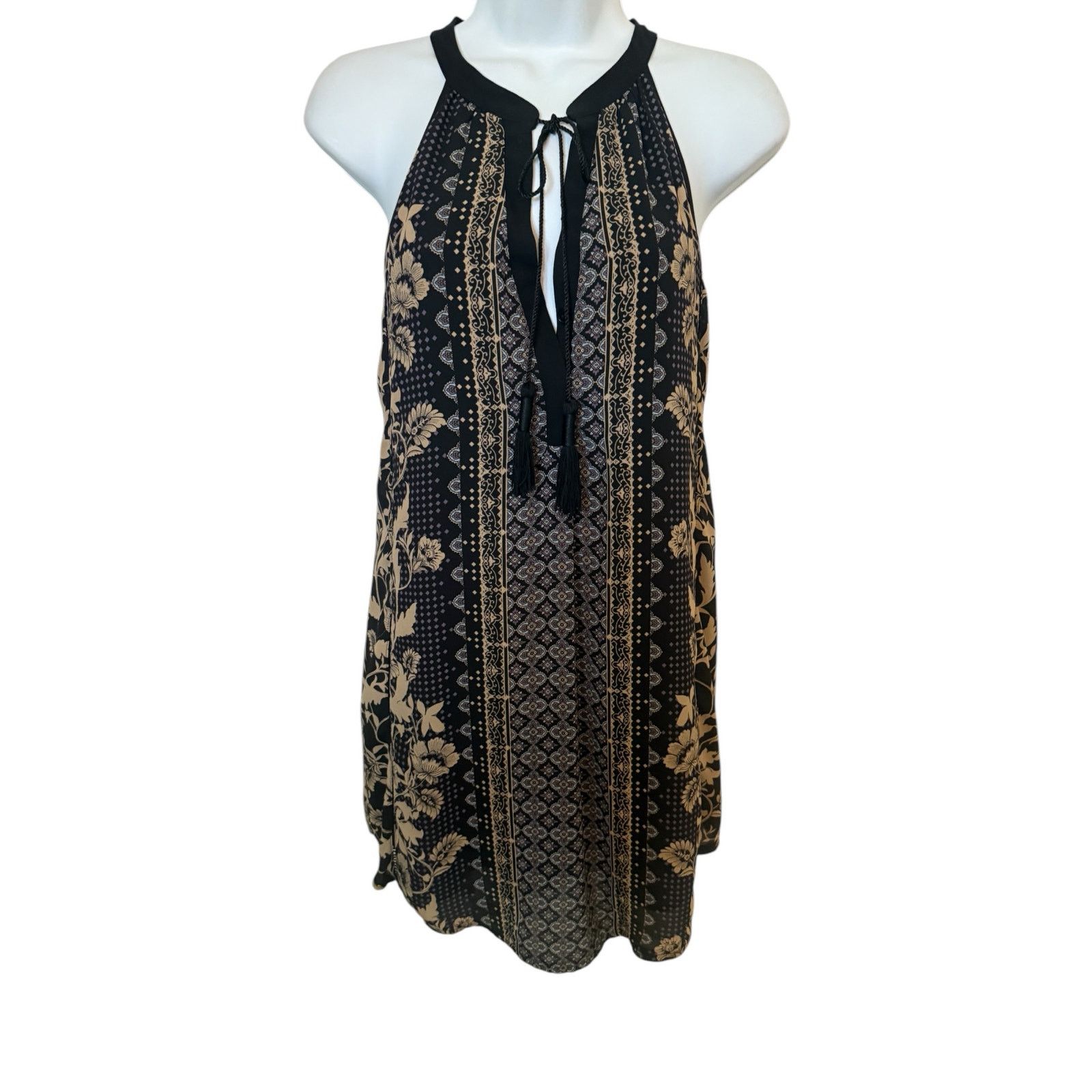 ASTR The Label Astr Blck Mini Flowy Tassel Ties Keyhold Back Dress S Size S / US 4 / IT 40 - 1 Thumbnail