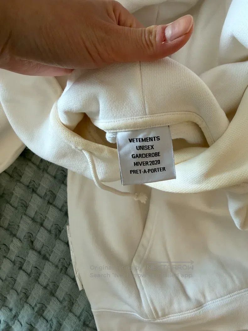 Vetements VETEMENTS White Oversized Hooded Sweatshirt Size US M / EU 48-50 / 2 - 6 Thumbnail