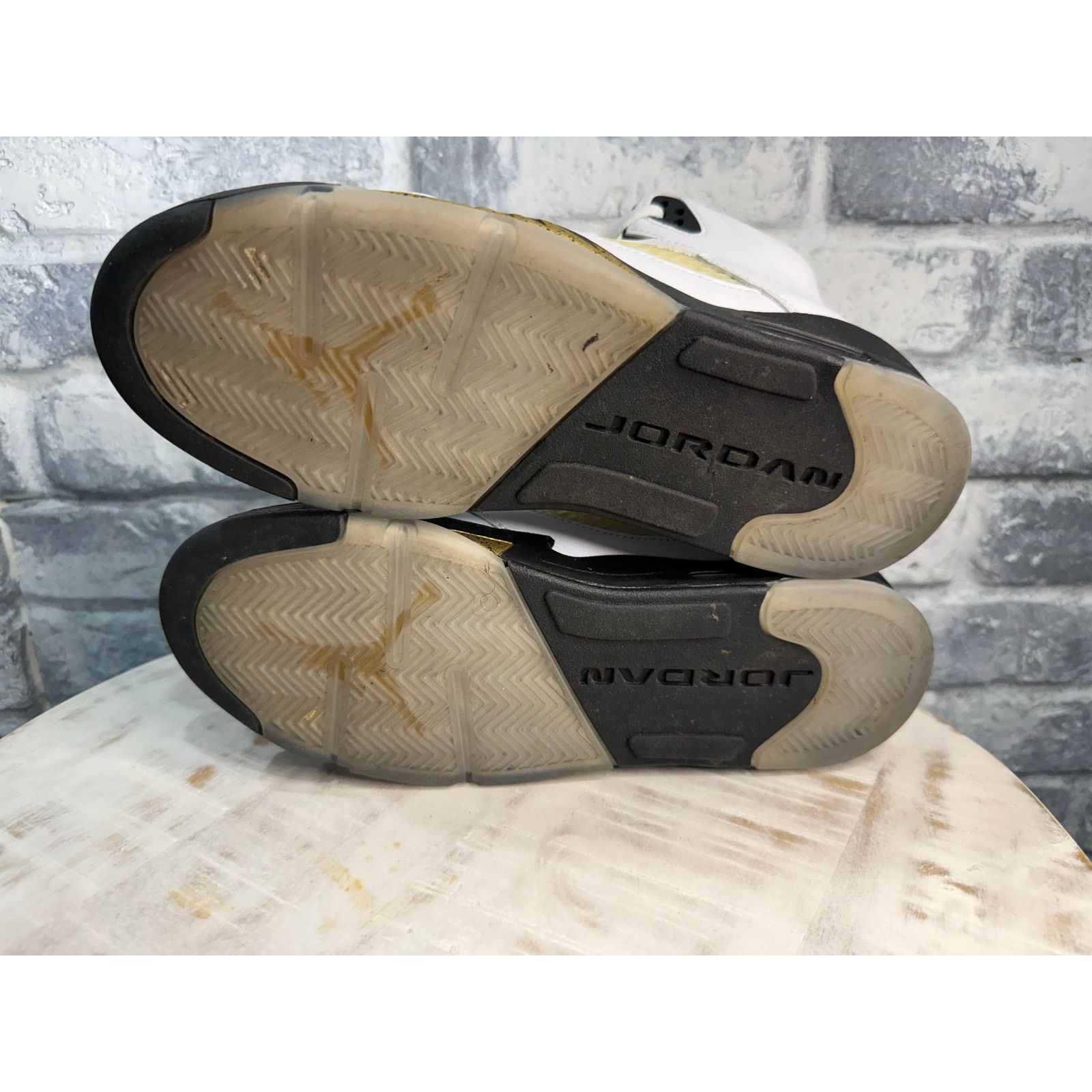 Jordan Brand Jordan 5 Retro Olympics Size 7 Size US 7 / EU 40 - 8 Thumbnail