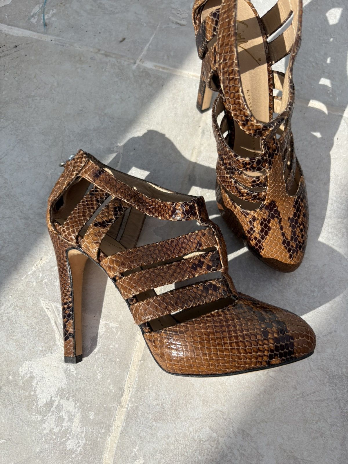Giuseppe Zanotti Giuseppe zanotti vicini snakeskin heels Size US 6 / IT 36 - 11 Thumbnail