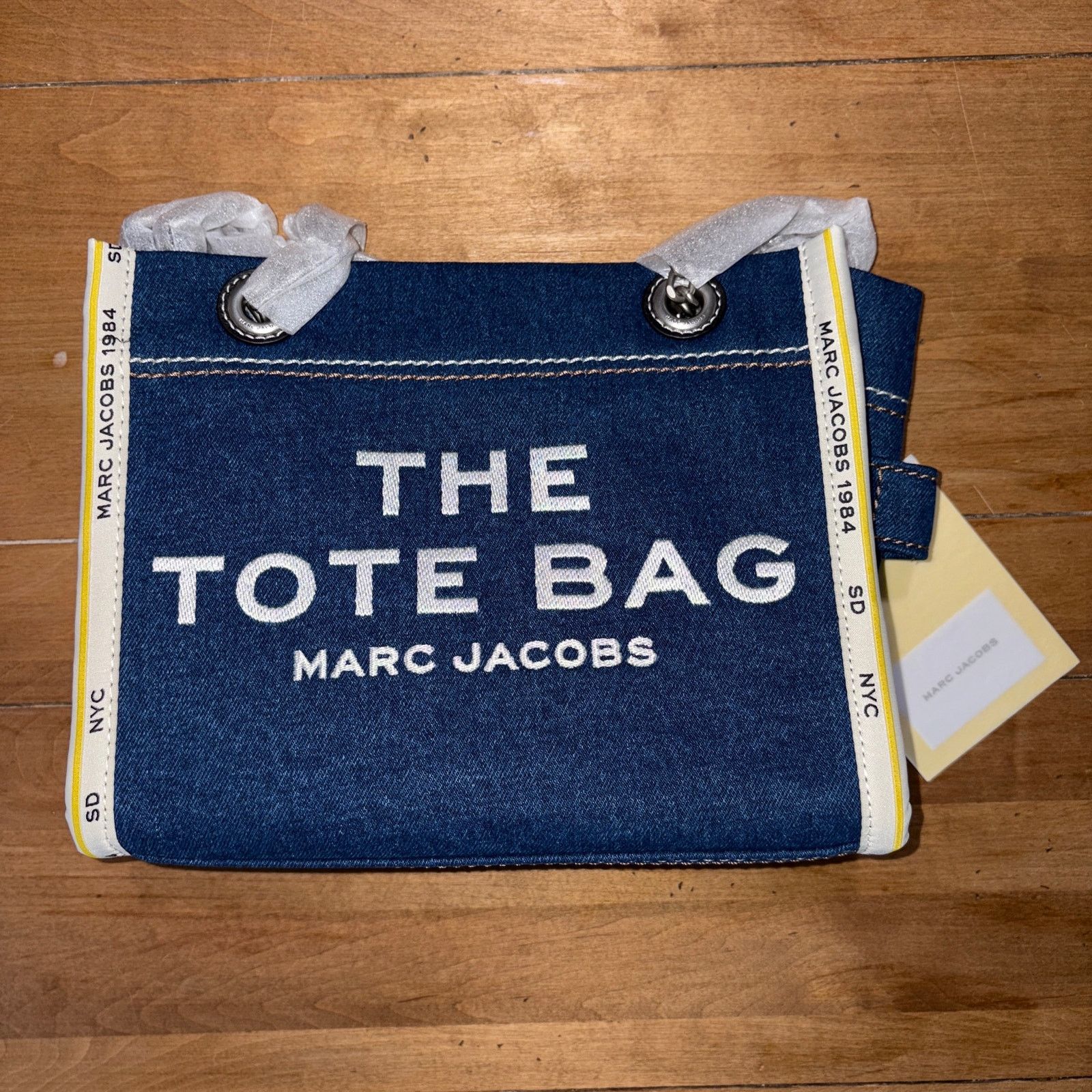 Marc Jacobs NWT Marc Jacobs The Denim Chain Small Tote Bag - Dark Wash Size ONE SIZE - 1 Thumbnail