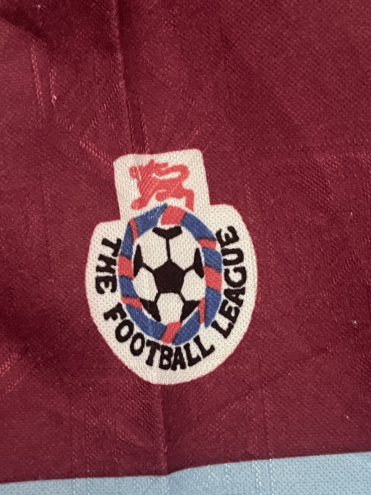 Vintage 🔥RARE 1992-1993 Vintage West Ham United Home Soccer Jersey Size US S / EU 44-46 / 1 - 10 Thumbnail