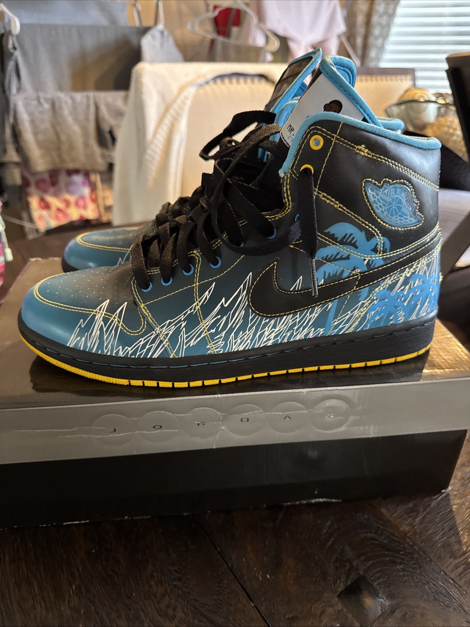 Jordan Brand Jordan Retro 1 Dorenbecher Size US 10 / EU 43 - 1 Thumbnail
