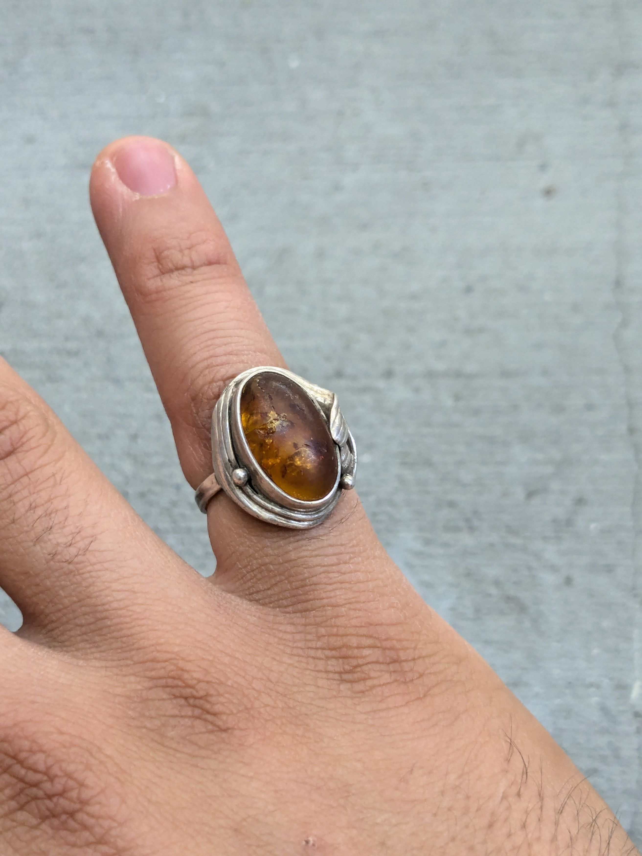 Jewelry Vintage Sterling Silver Ring Amber Oval Baltic Leaf 5 Size ONE SIZE - 11 Thumbnail