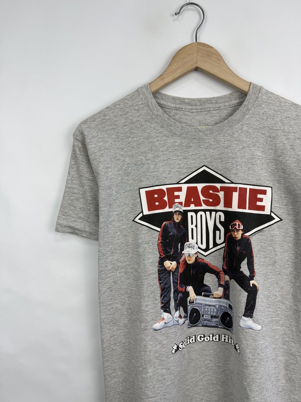 Band Tees 🇺🇸 Vintage Beastie Boys Solid Gold Hits T-Shirt 2012 Retro Size US M / EU 48-50 / 2 - 2 Thumbnail