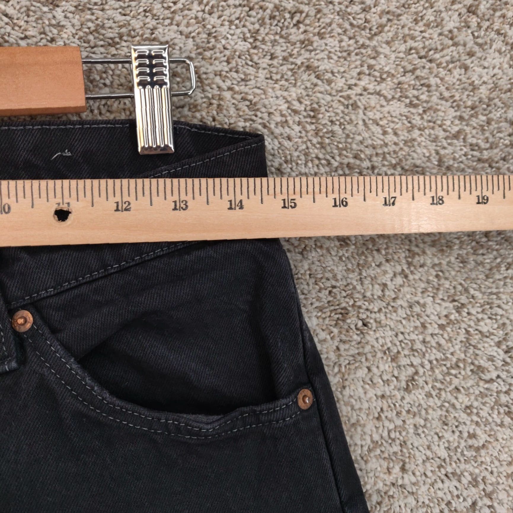 Levi's VINTAGE Levi's 501 Jeans Mens 29x29 Black Denim Button Fly USA 70s Size US 29 - 7 Thumbnail