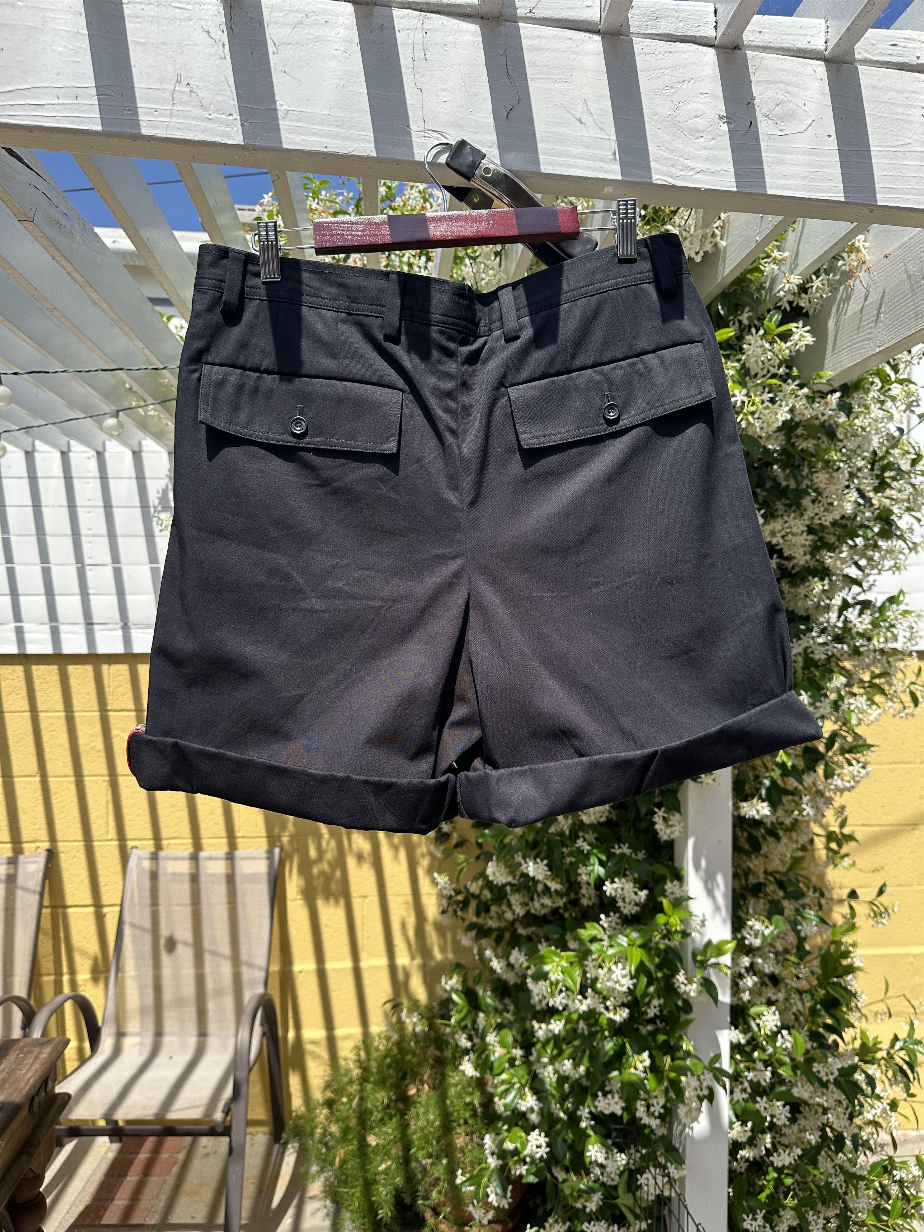 Burberry Burberry Icon Stripe Detail Black Twill Tailored Dan Shorts Size US 34 / EU 50 - 2 Thumbnail