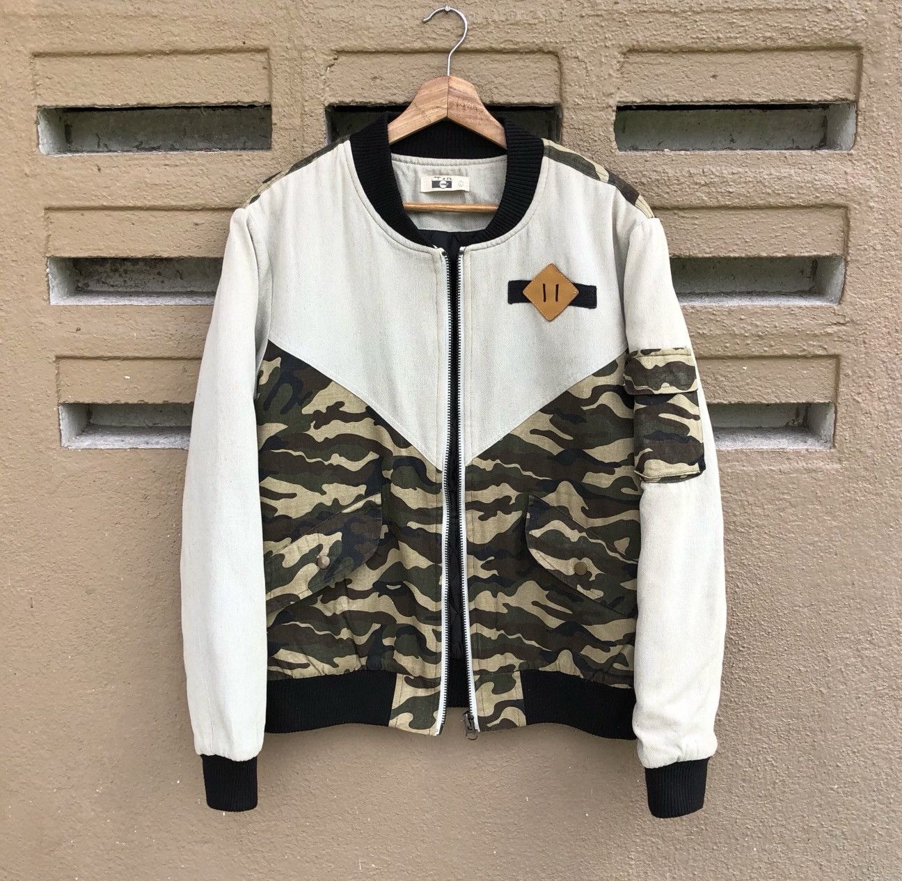 Vintage Vintage ABM Camo Design lined Quilted Bomber Jacket Size US L / EU 52-54 / 3 - 1 Thumbnail