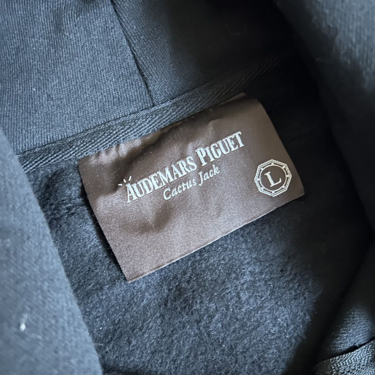 Audemars Piguet × Travis Scott Cactus Jack AP Royal Oak Suisse split logo full zip fleece Size US L / EU 52-54 / 3 - 3 Thumbnail