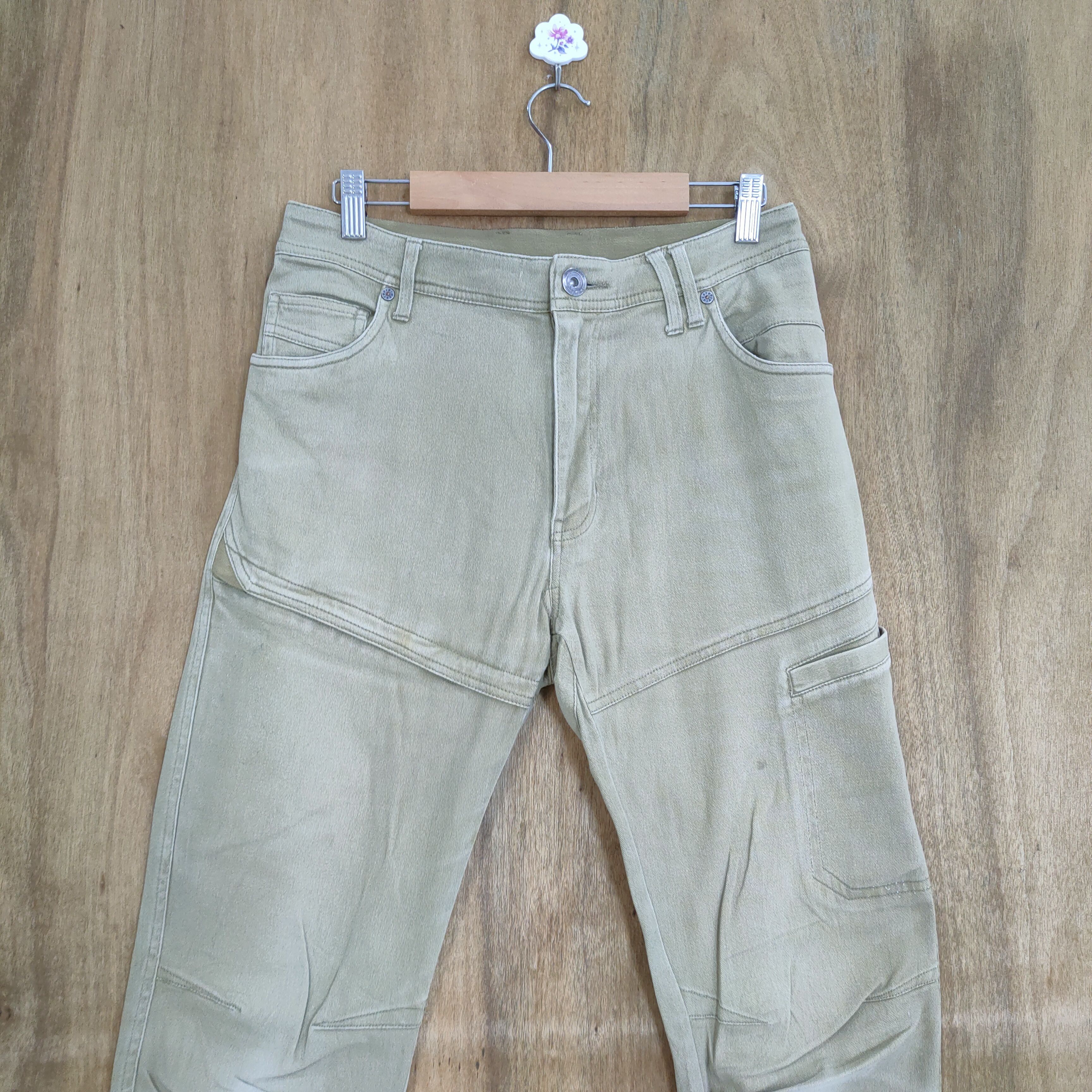 Japanese Brand JAPANESE BRAND DISTRESSED KNEE CARGO PANTS Size US 30 / EU 46 - 2 Thumbnail