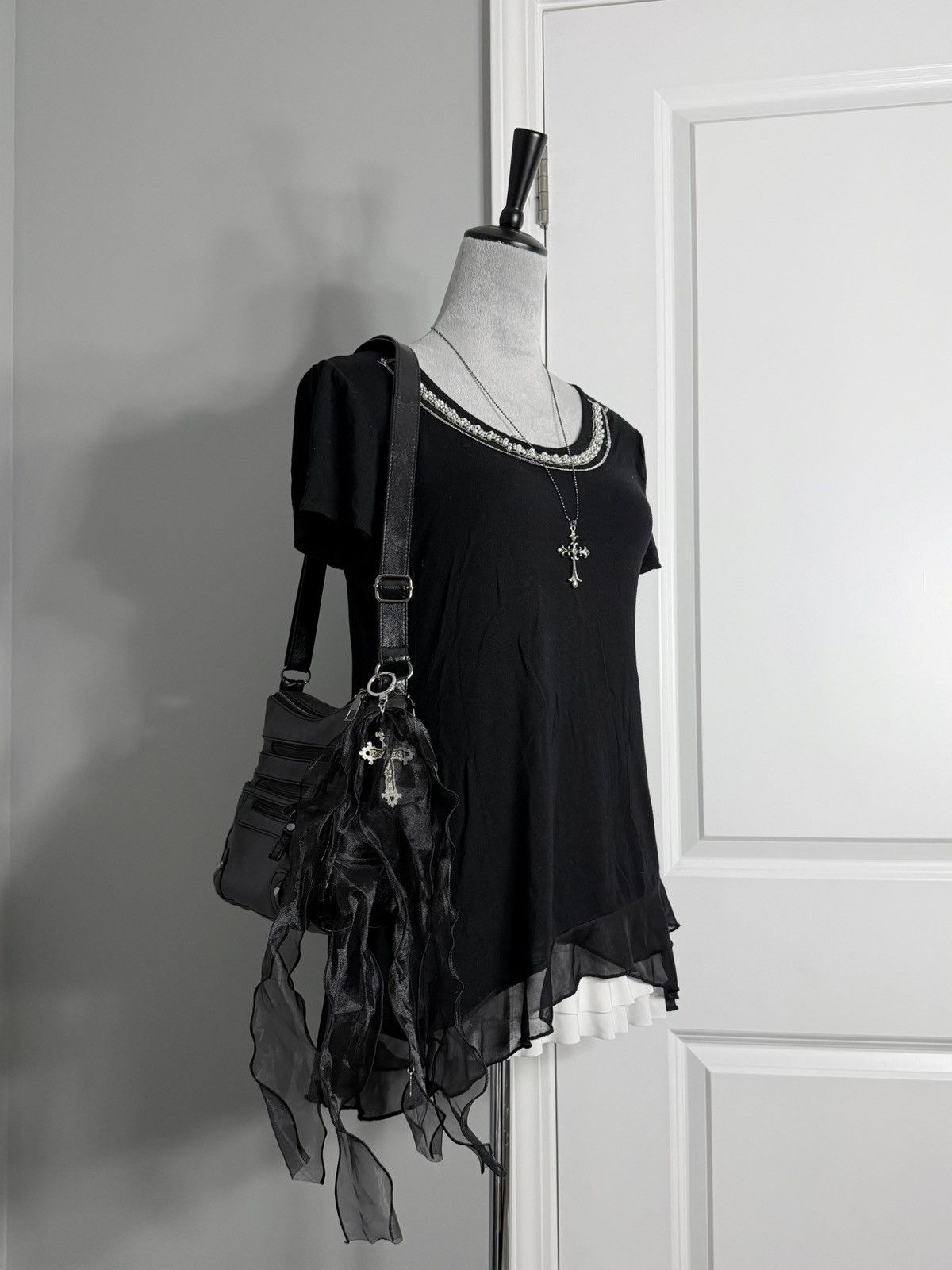 Other Black Short Sleeve Long Length Tunic Embellished Neckline Size M / US 6-8 / IT 42-44 - 6 Thumbnail