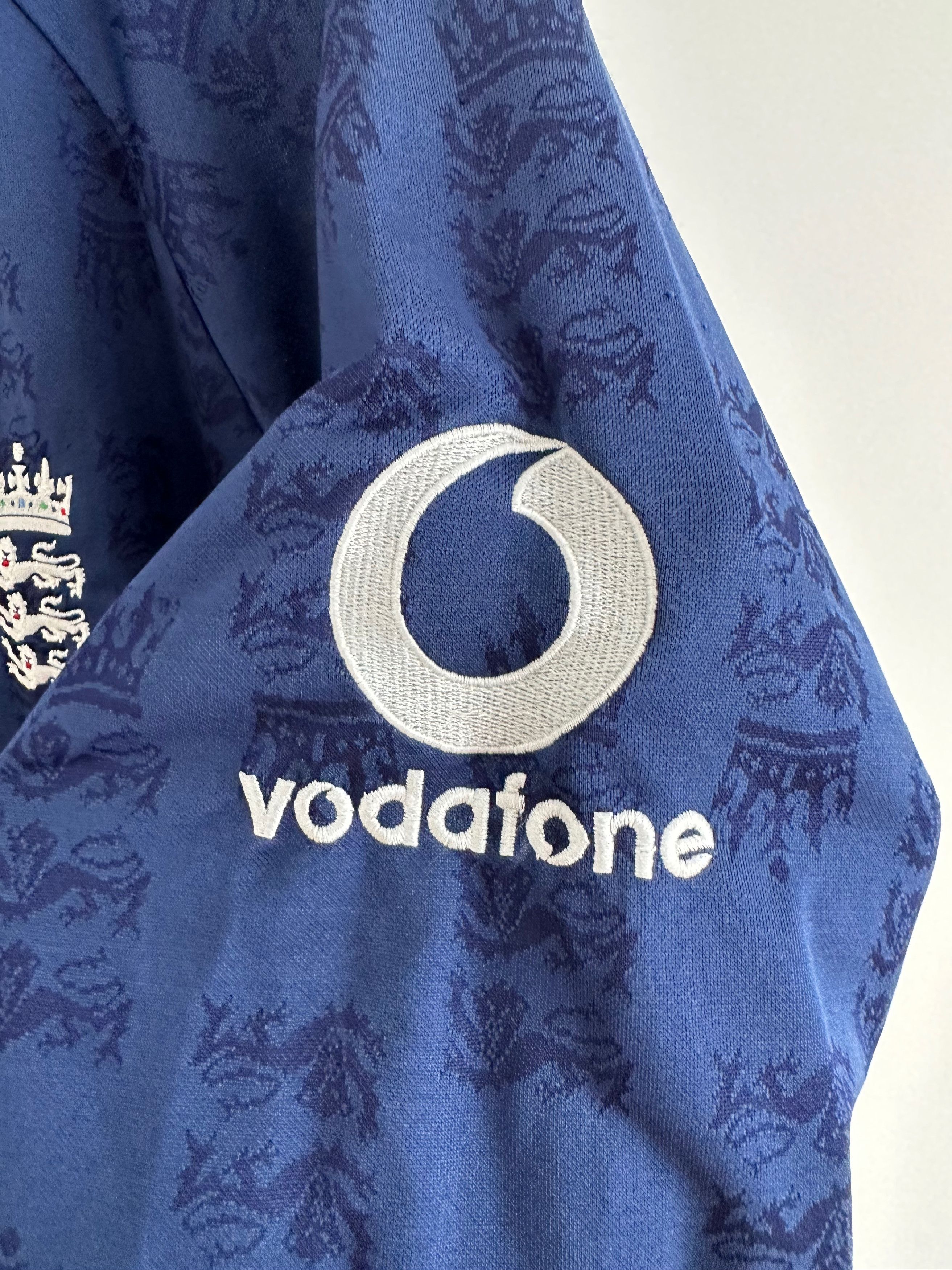 Asics 90's Asics England Cricket National Team Vodafone Size US XL / EU 56 / 4 - 4 Thumbnail