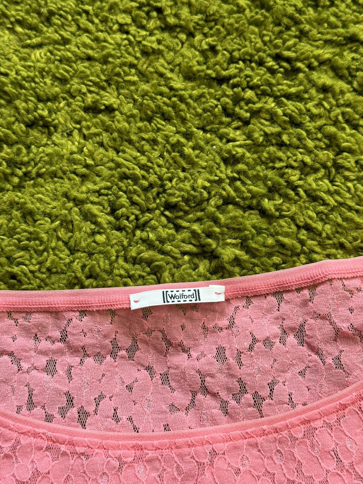 Designer × Wolford Wolford avant Garde crochet pink suit pants + blouse Size S / US 4 / IT 40 - 6 Thumbnail