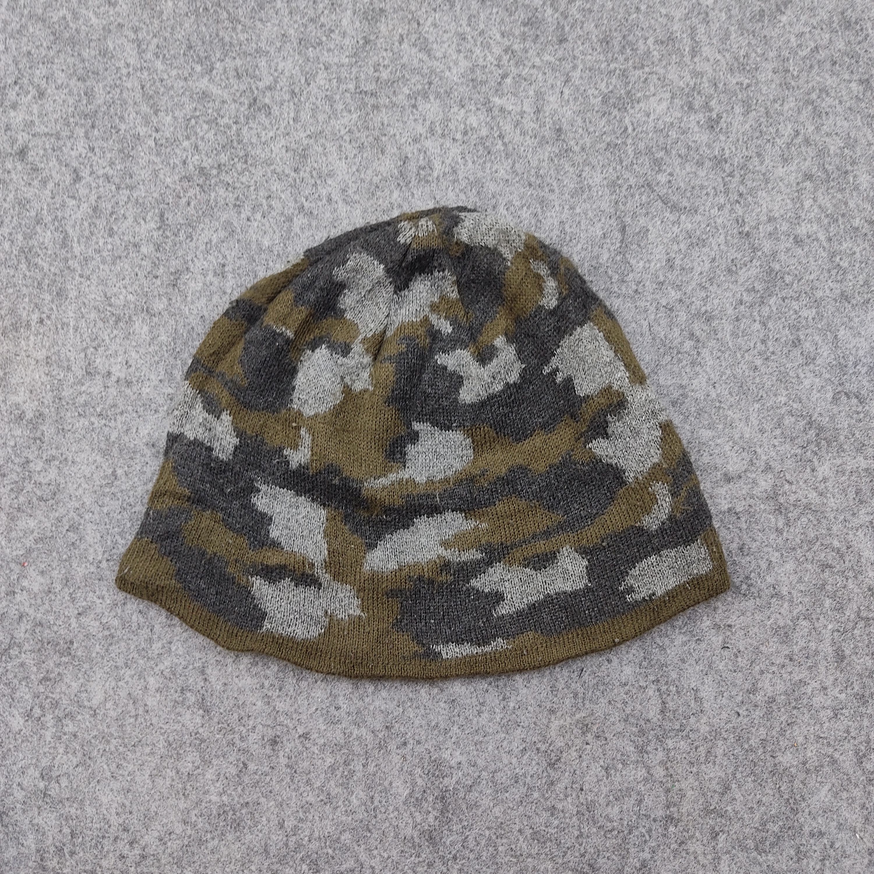 Japanese Brand Vintage Japanese Brand Army Style Beanie/Snow Hat/Snow Cap Size ONE SIZE - 1 Thumbnail