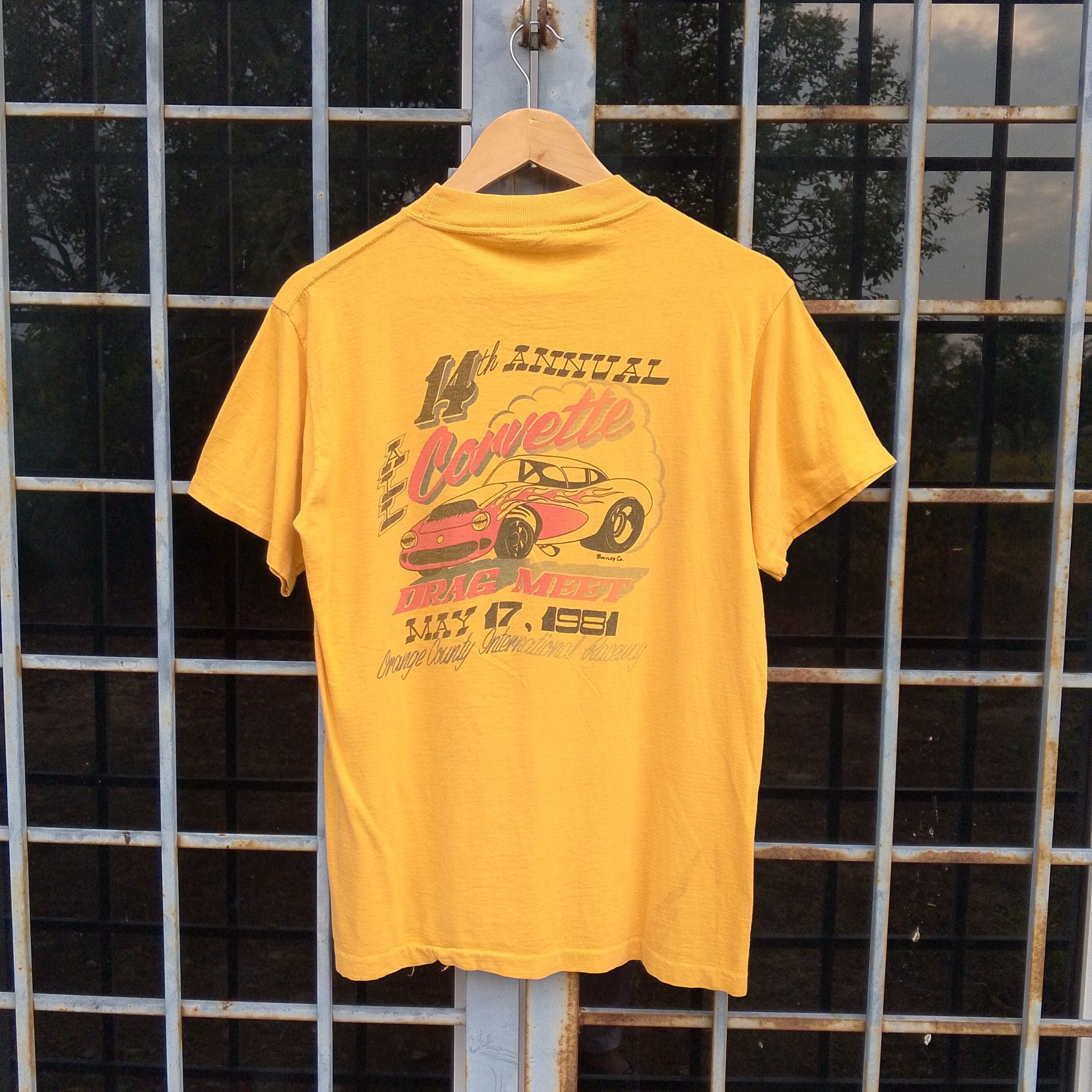 Vintage Vintage 1981 14th Annual Corvette Drag Meet Tshirt Size US M / EU 48-50 / 2 - 1 Thumbnail